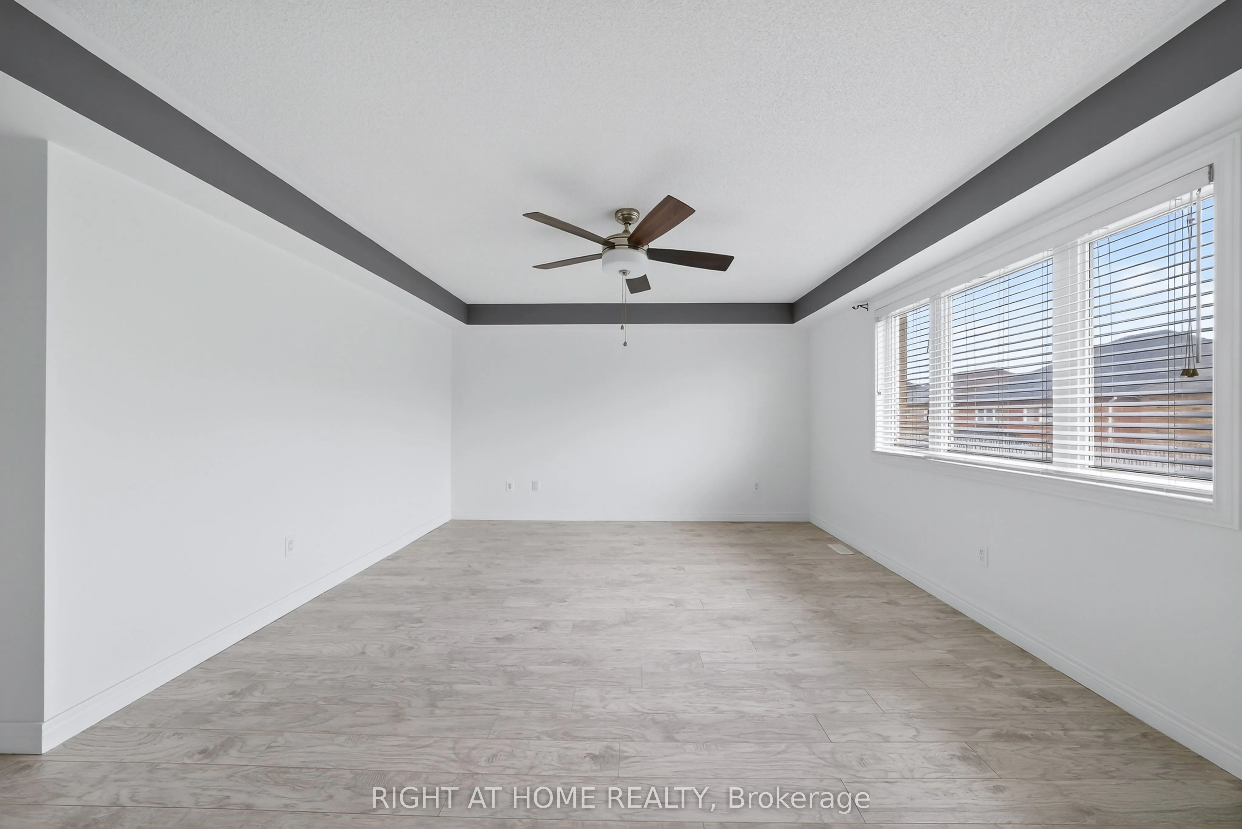 193 Blue Dasher Boulevard