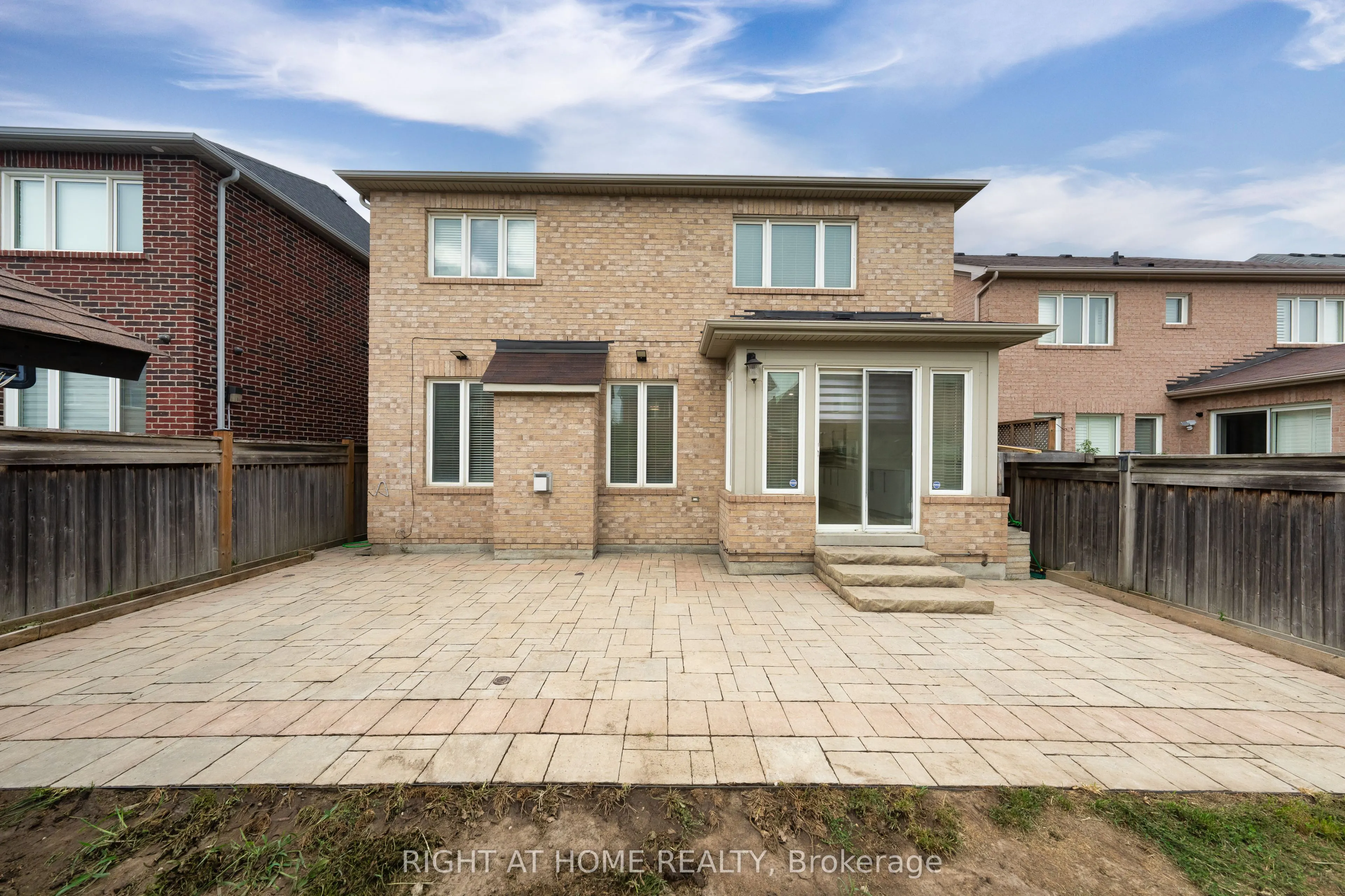 193 Blue Dasher Boulevard