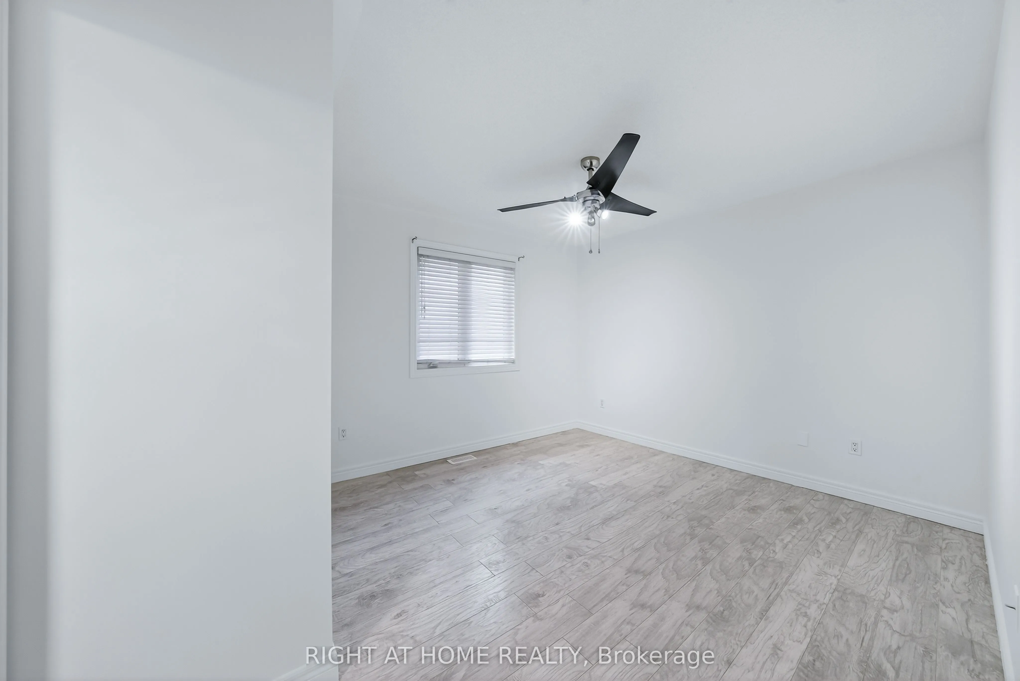 193 Blue Dasher Boulevard