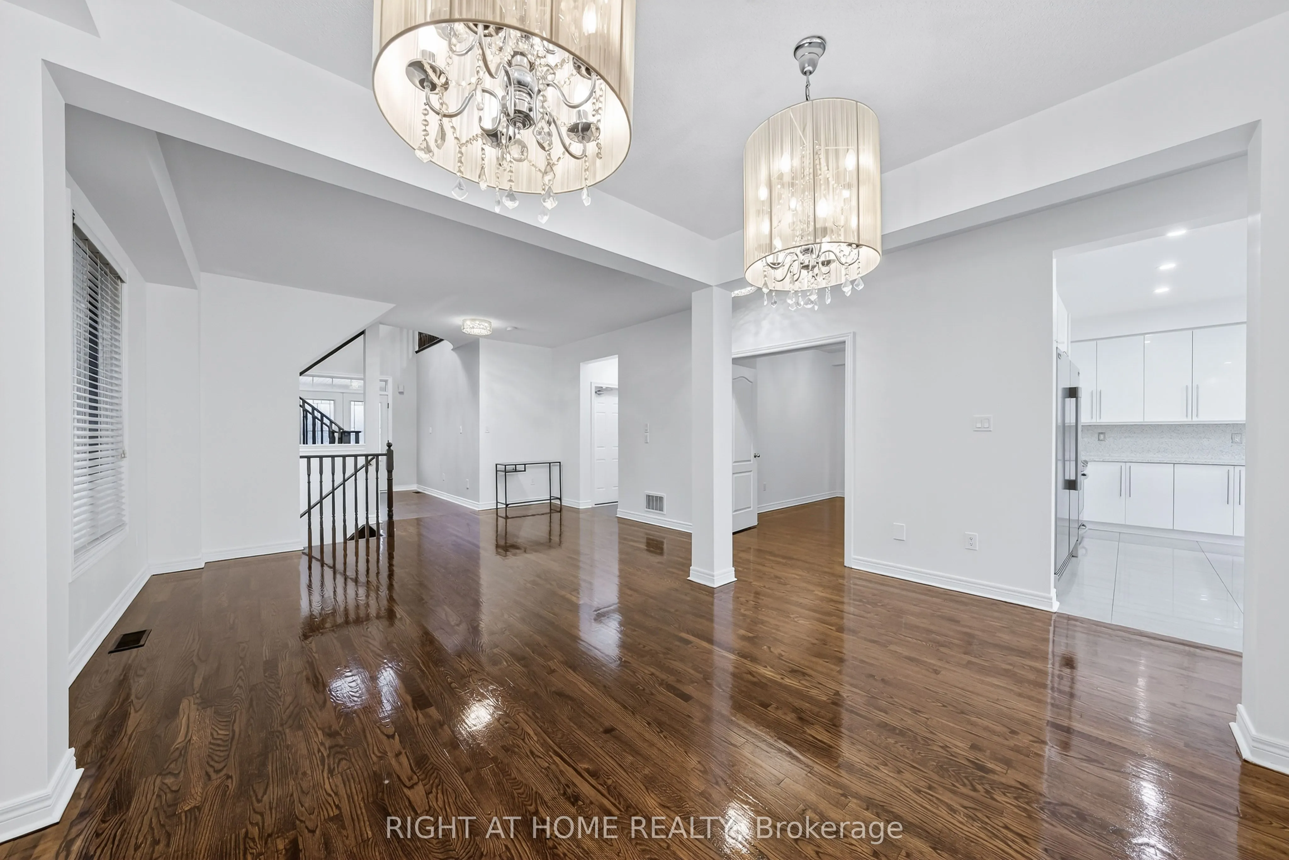 193 Blue Dasher Boulevard