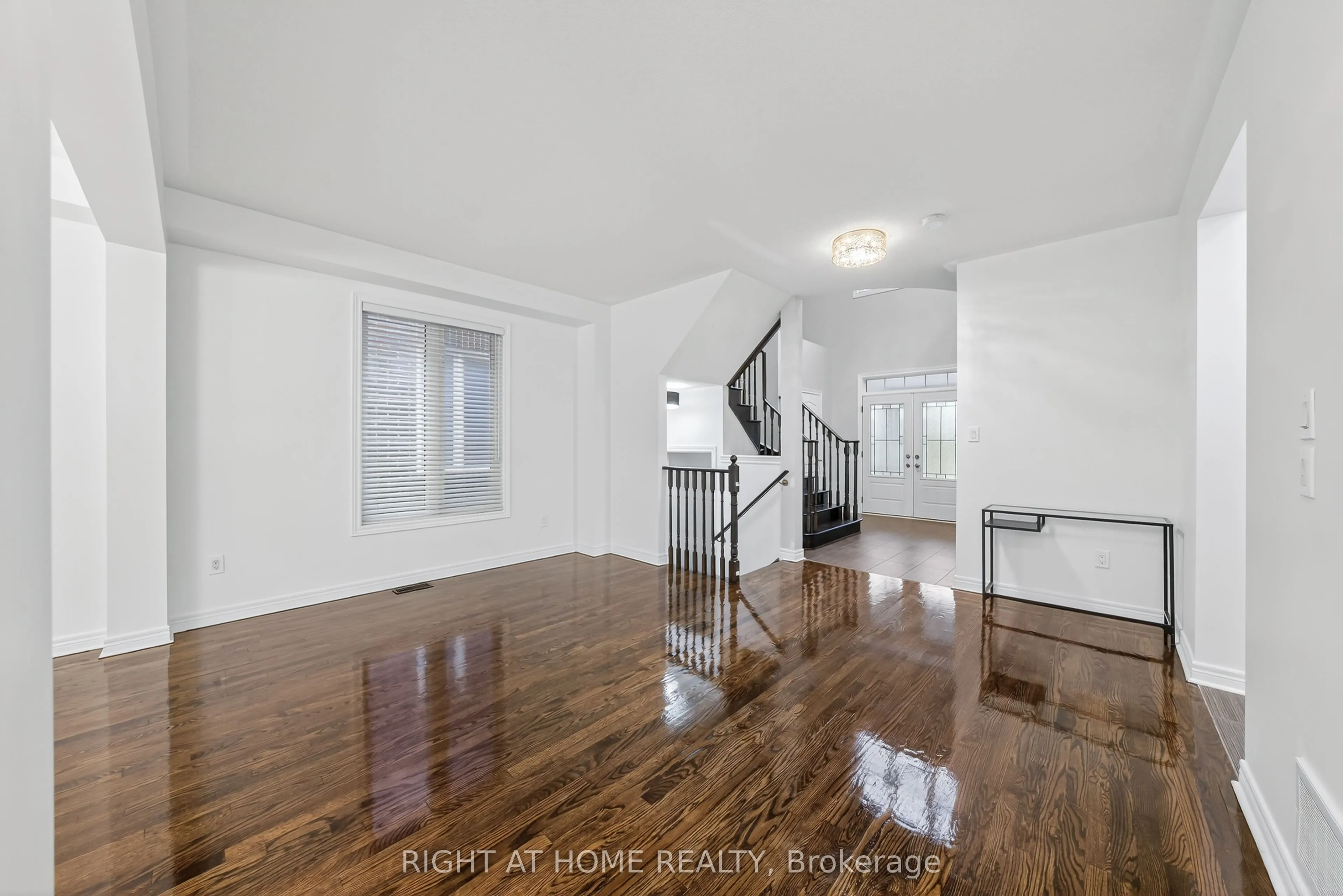 193 Blue Dasher Boulevard