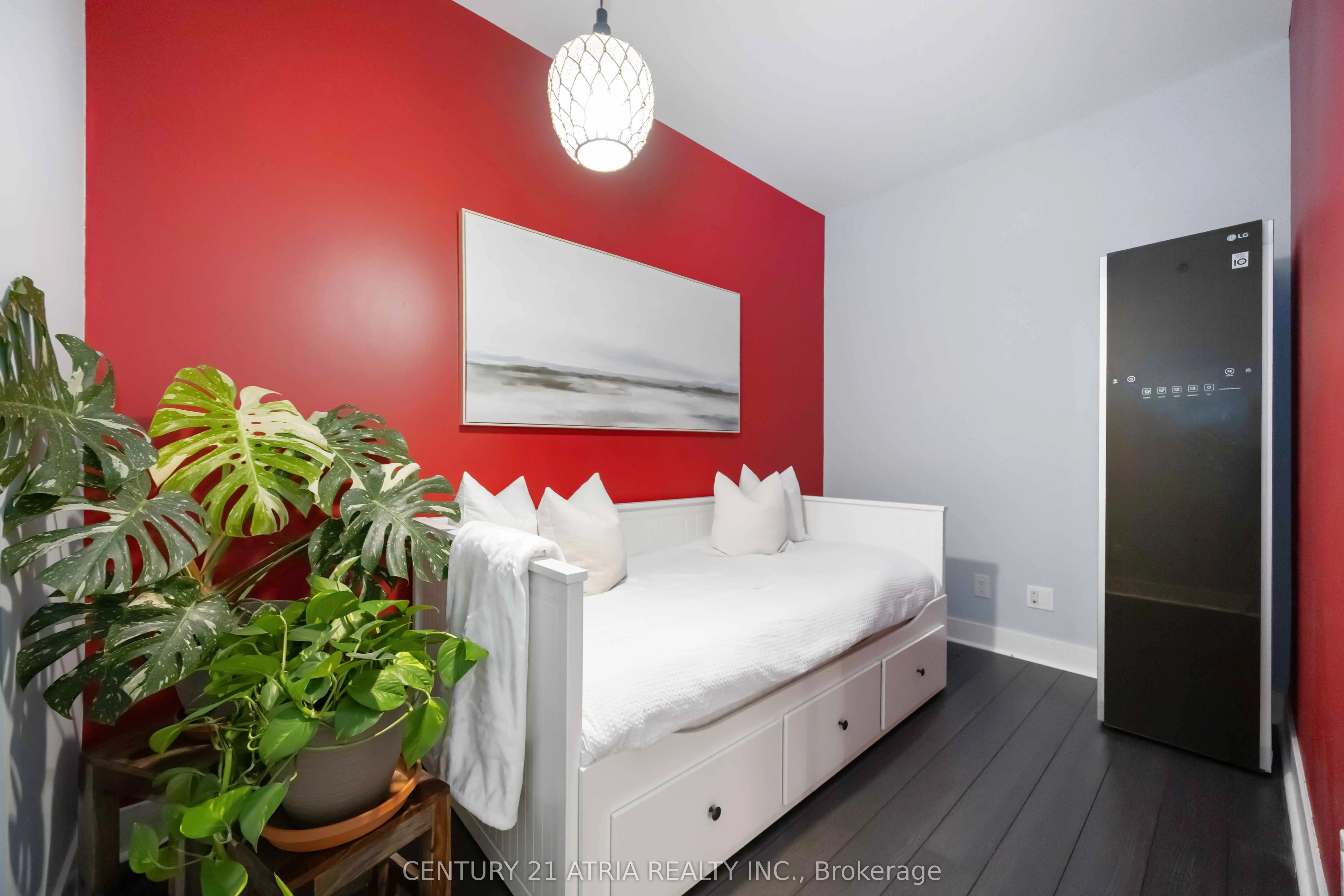 28 Prince Regent Street, #331