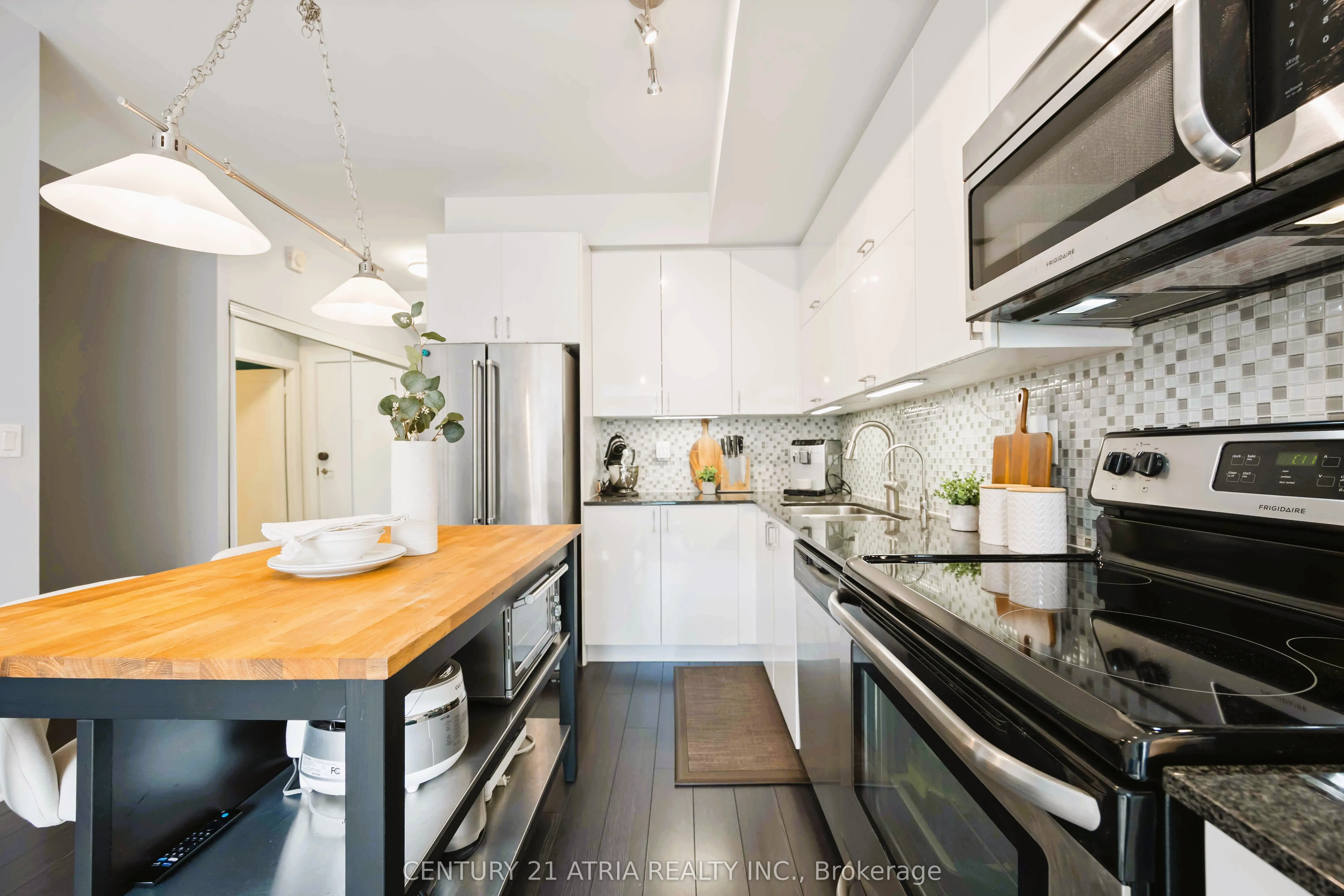 28 Prince Regent Street, #331