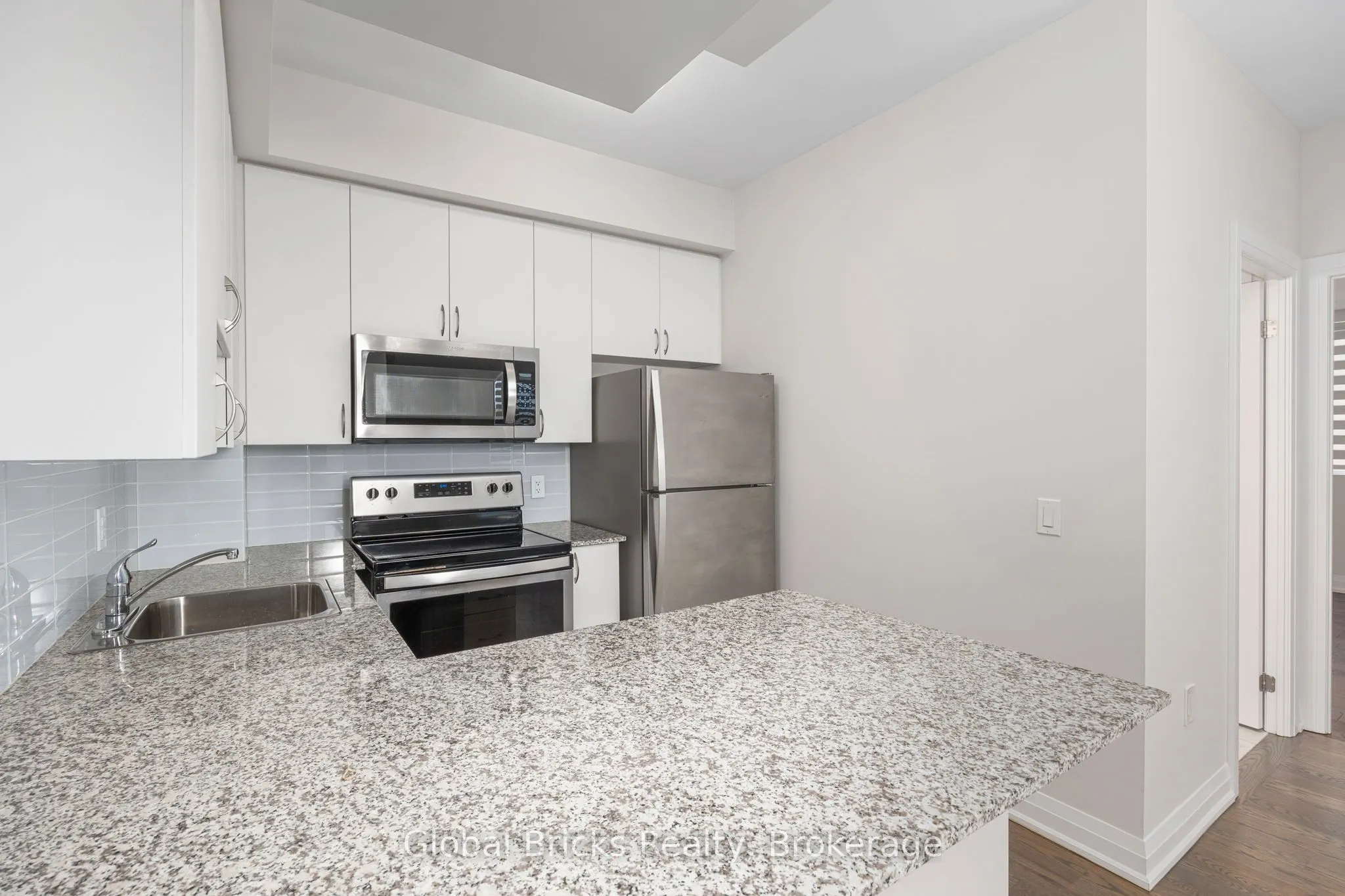 5309 Highway 7, #A102