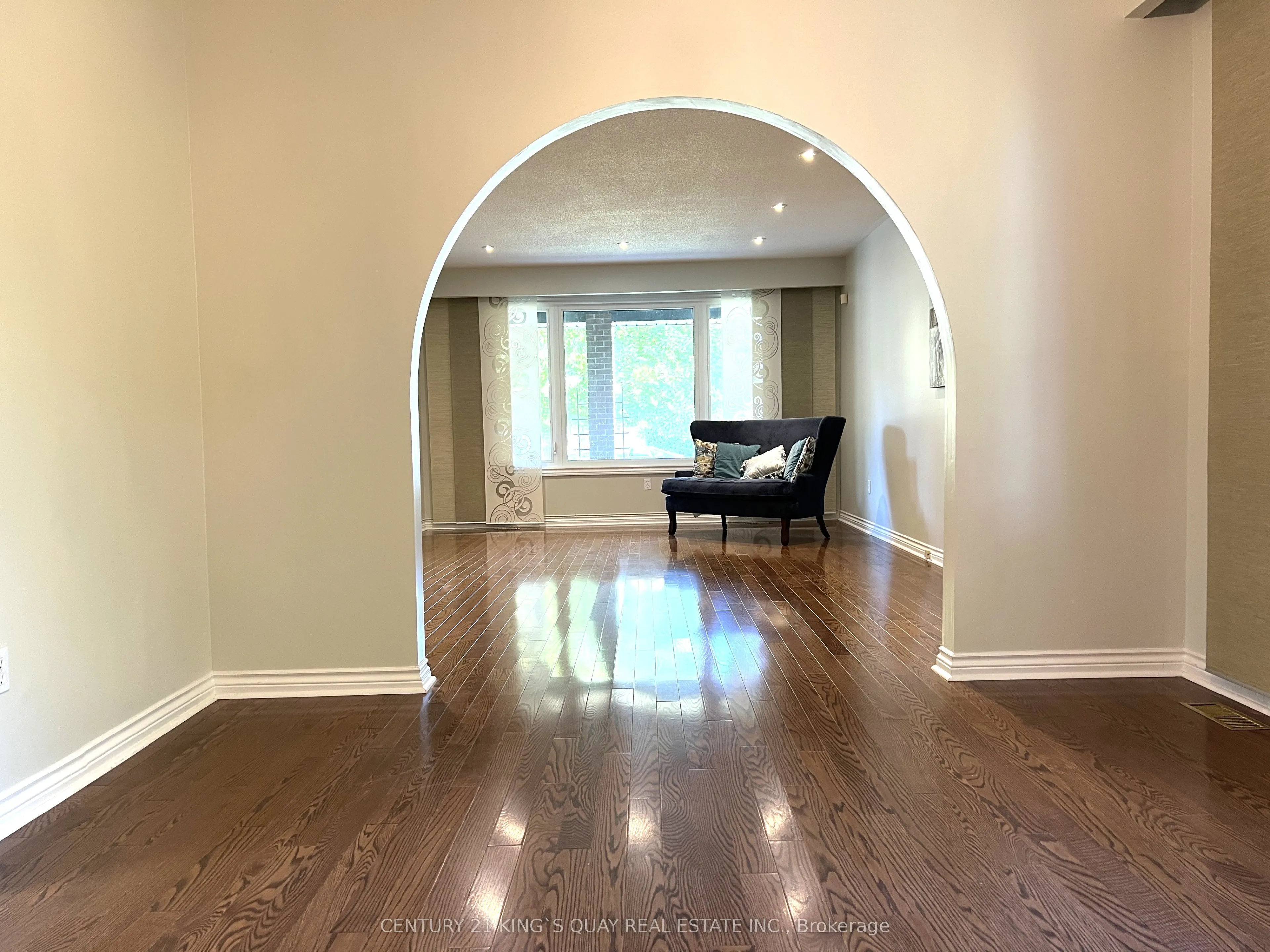 50 Bedford Park Avenue