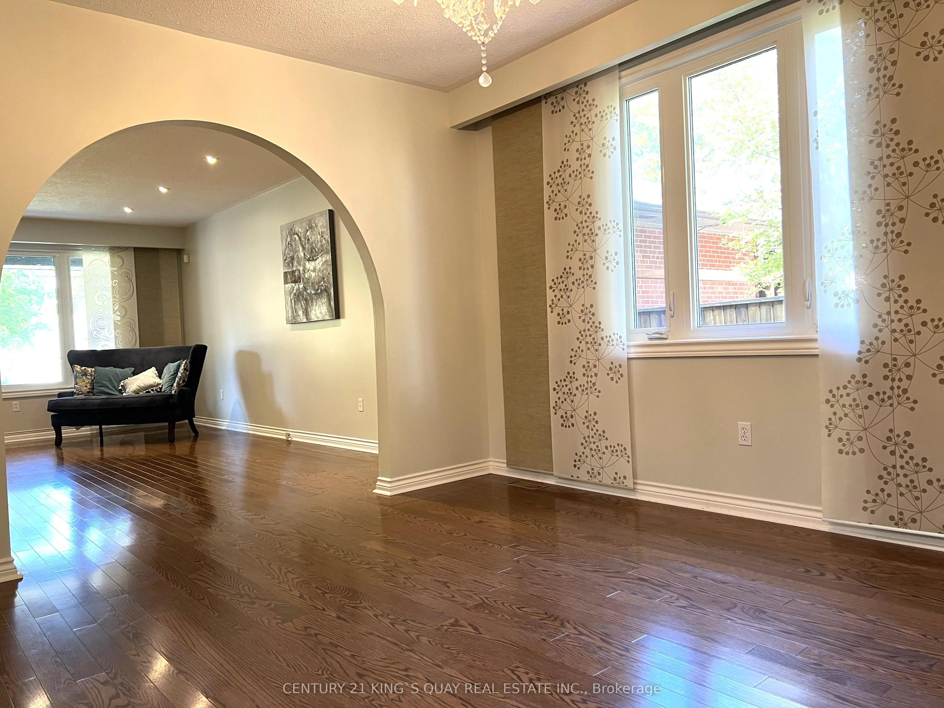 50 Bedford Park Avenue