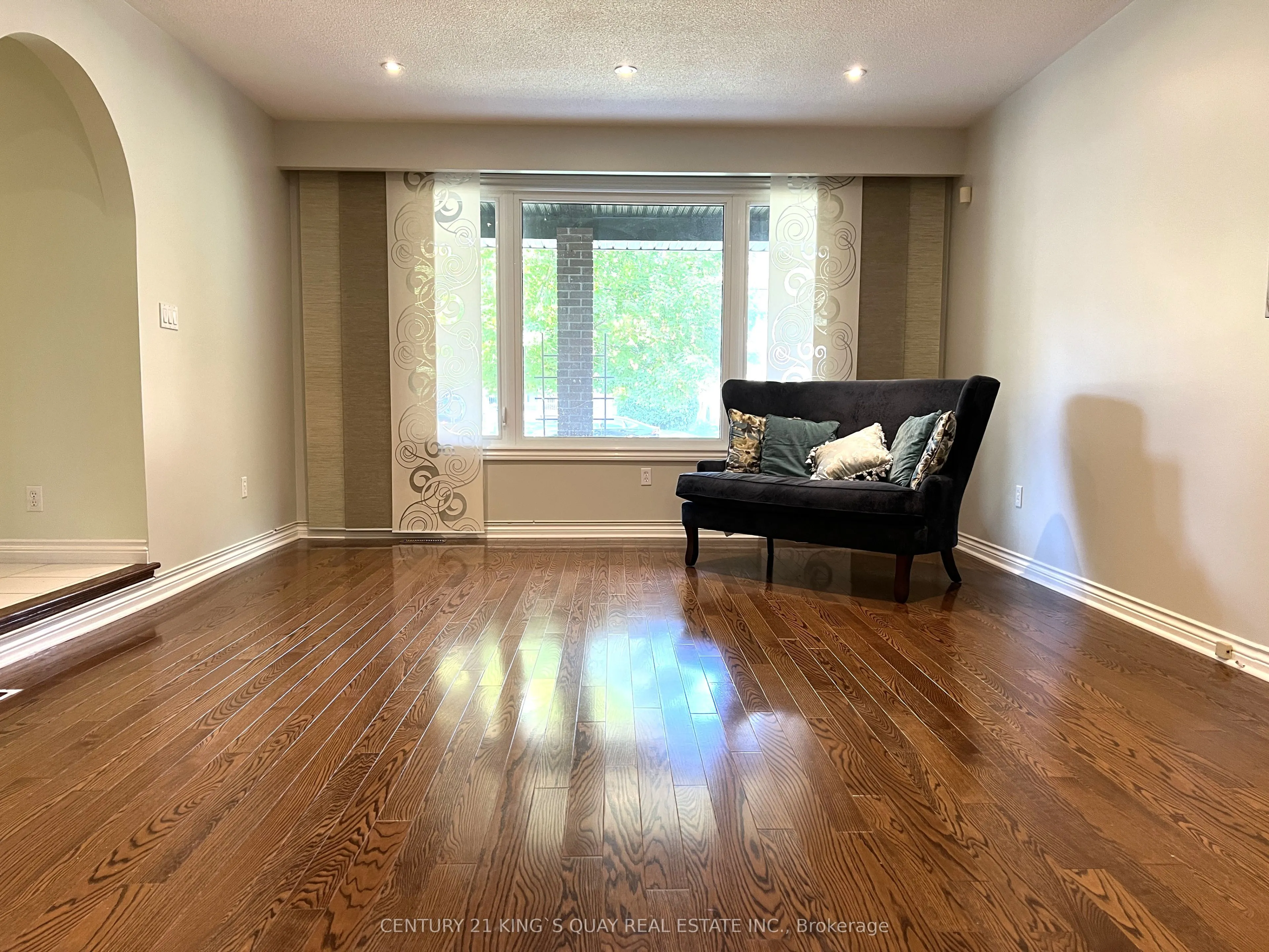 50 Bedford Park Avenue