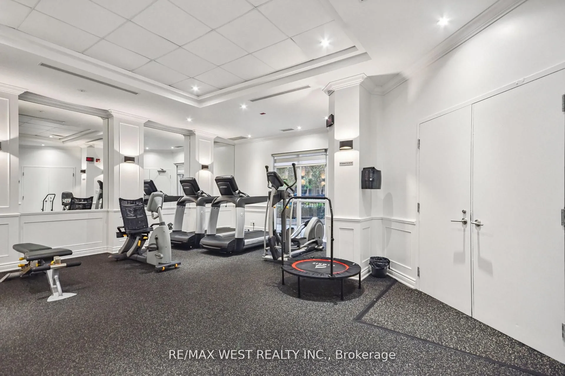 281 Woodbridge Avenue, #321