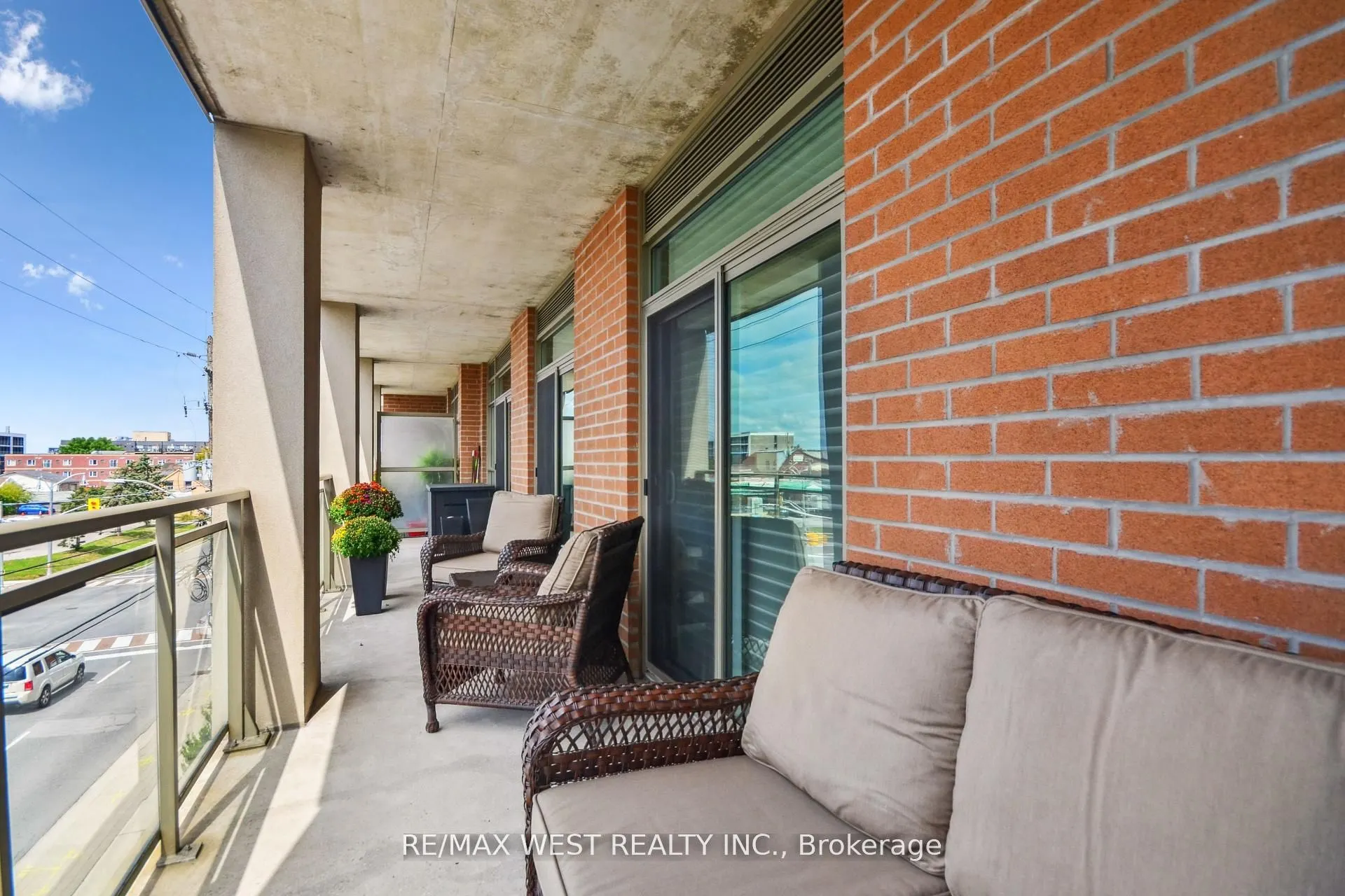 281 Woodbridge Avenue, #321