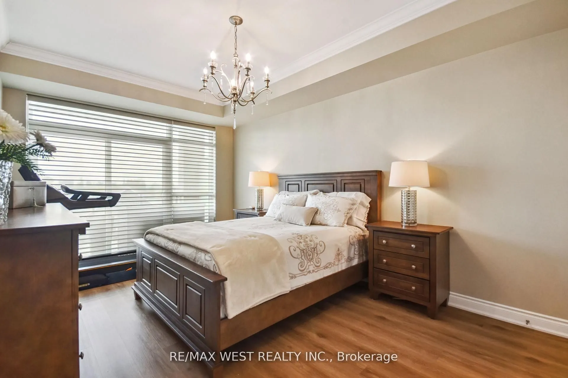 281 Woodbridge Avenue, #321