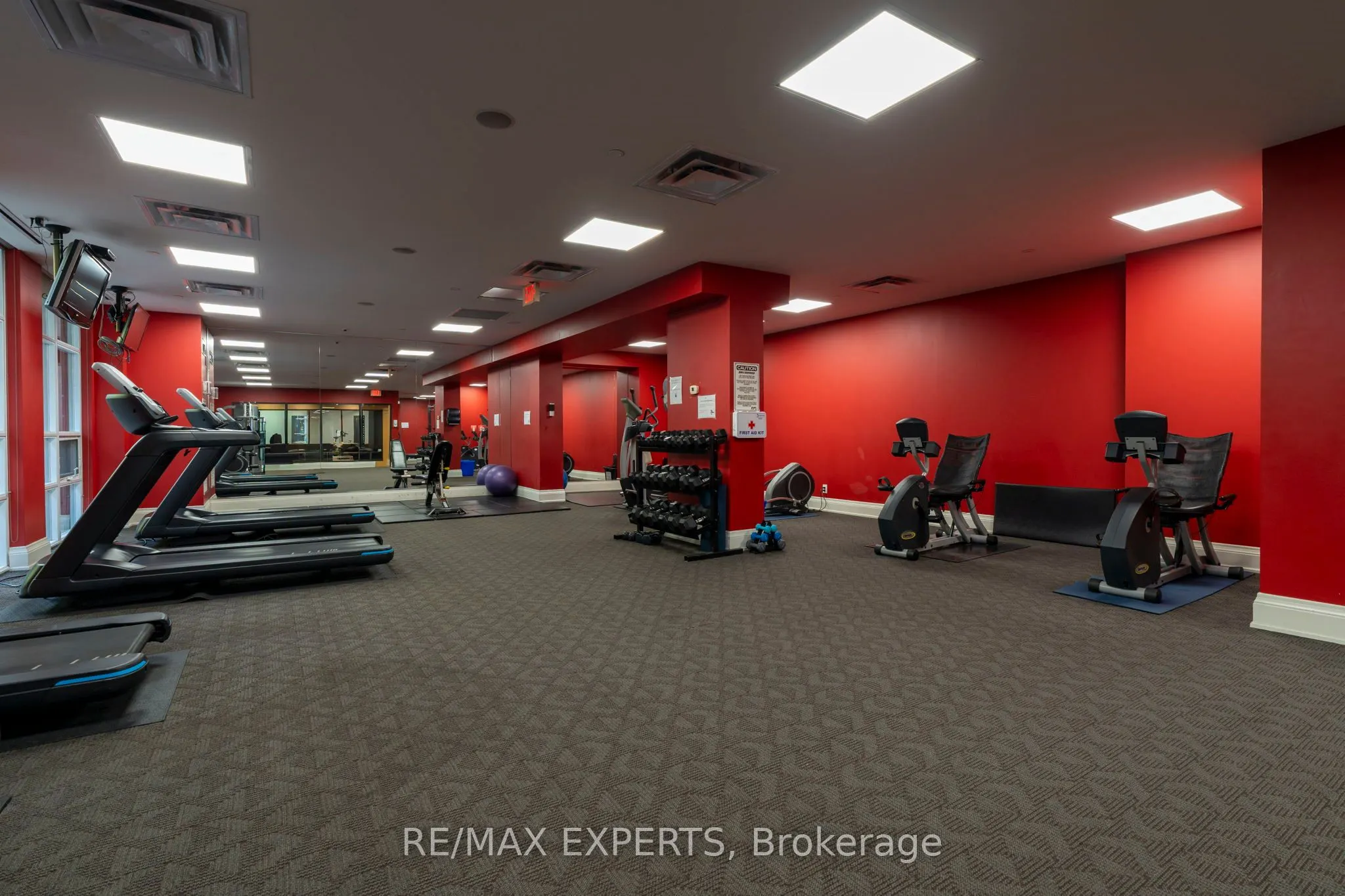 9225 Jane Street, #515