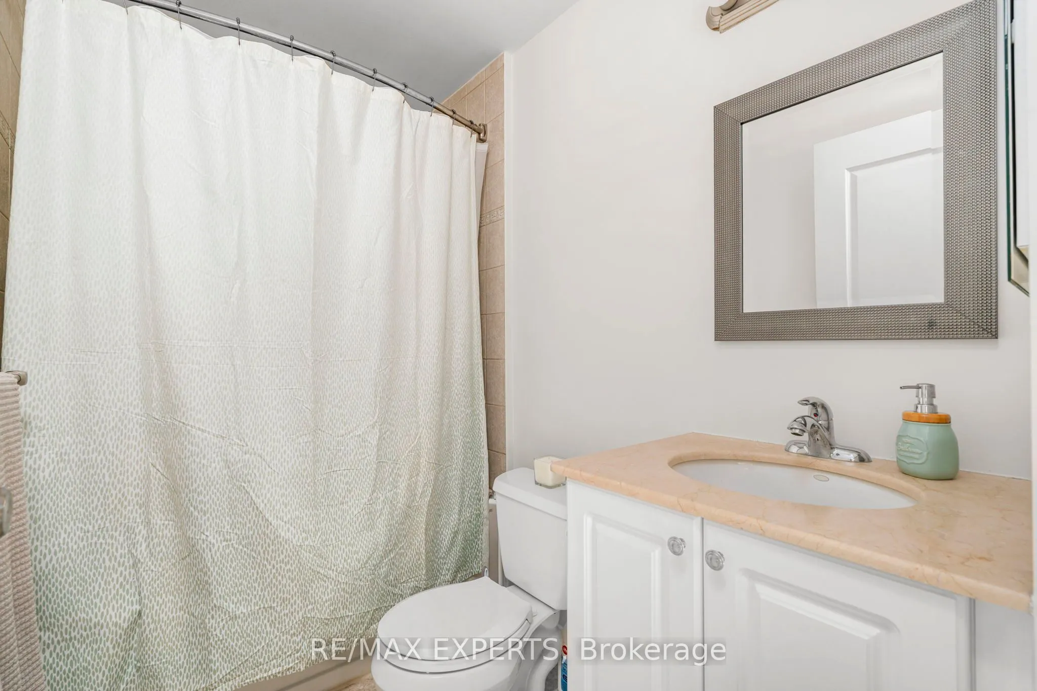 9225 Jane Street, #515