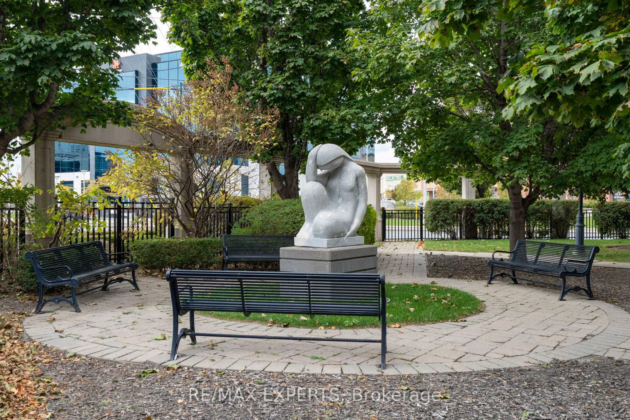 9225 Jane Street, #515