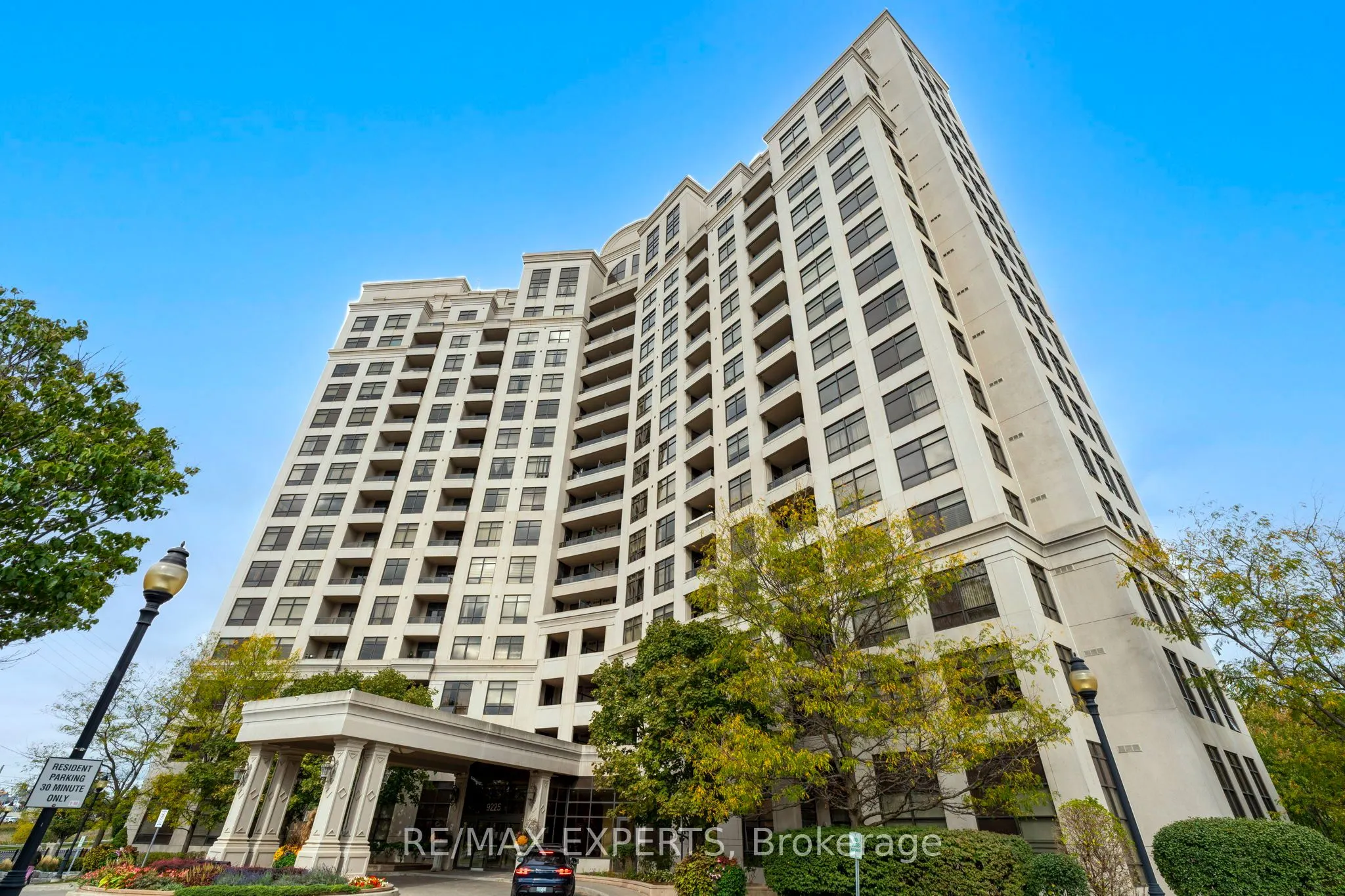 9225 Jane Street, #515