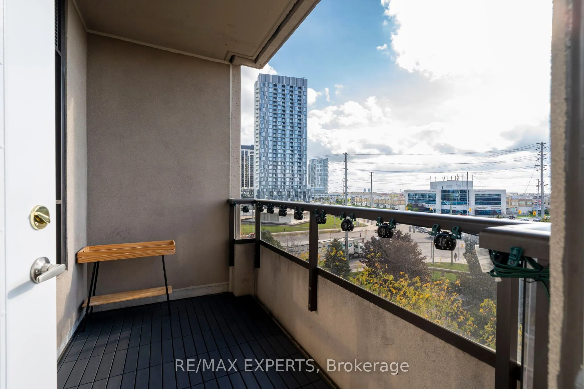 9225 Jane Street, #515