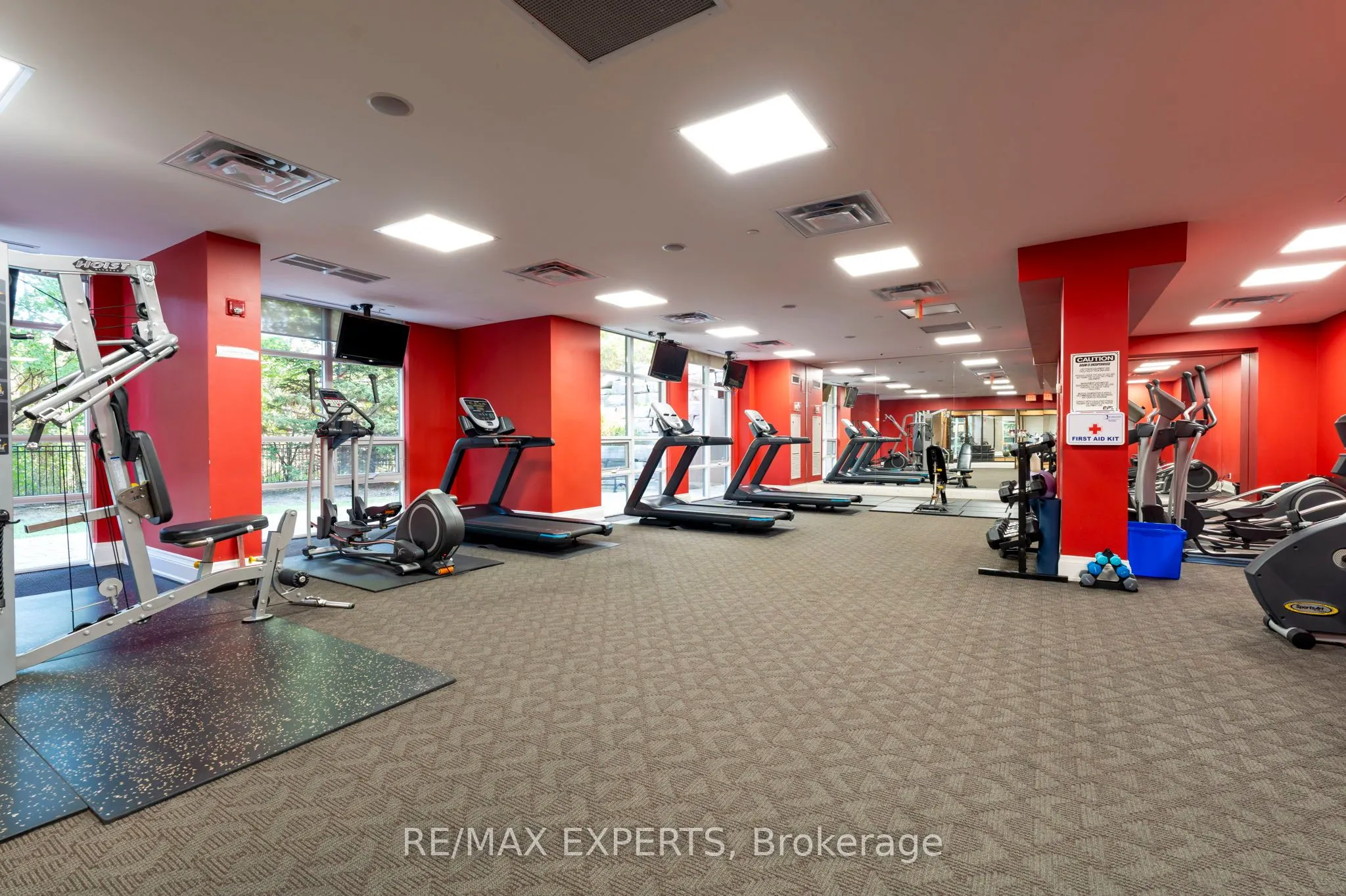 9225 Jane Street, #515