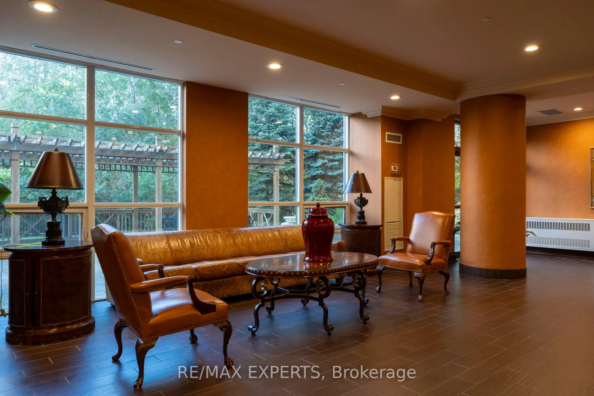 9225 Jane Street, #515