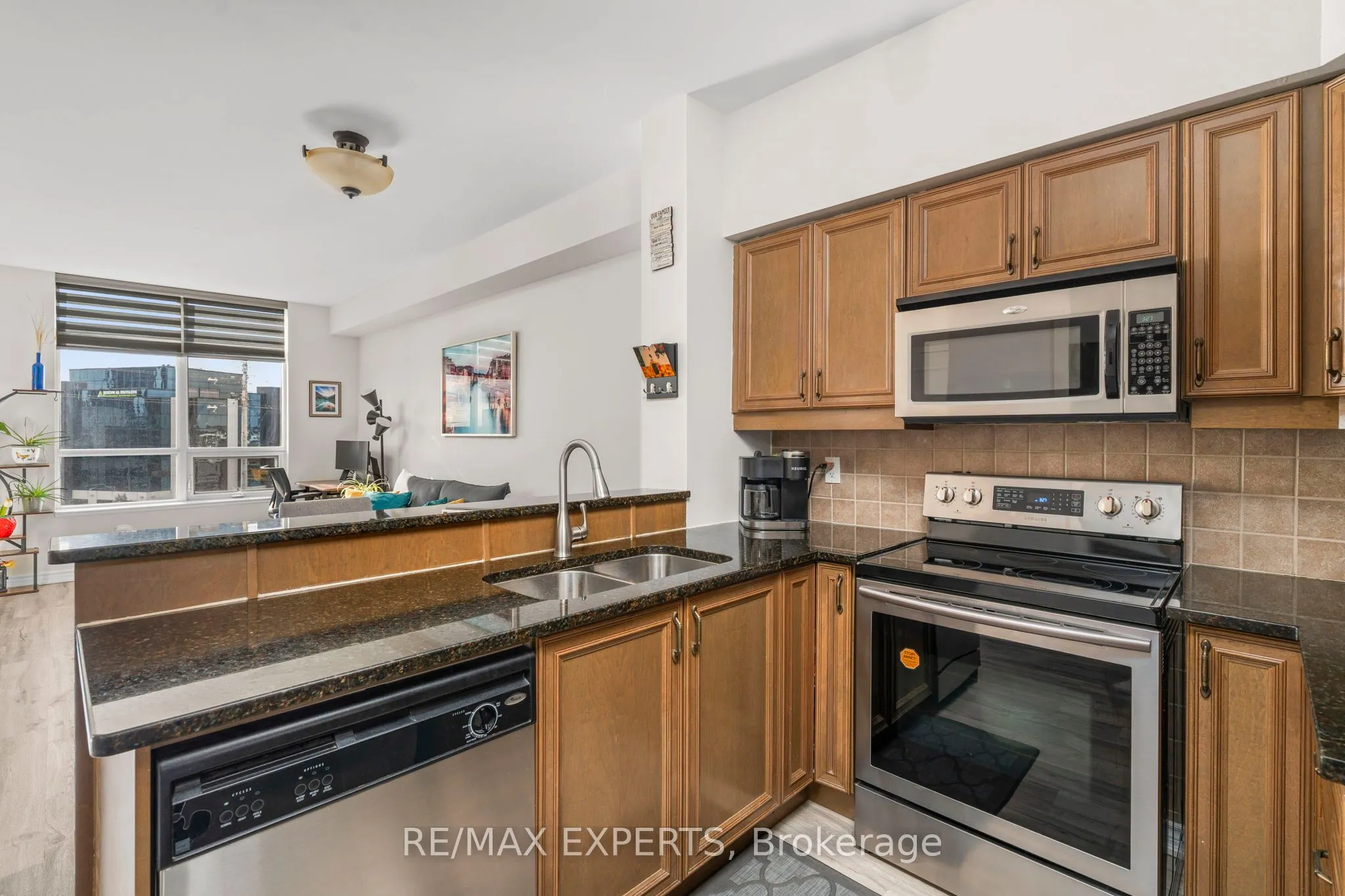 9225 Jane Street, #515