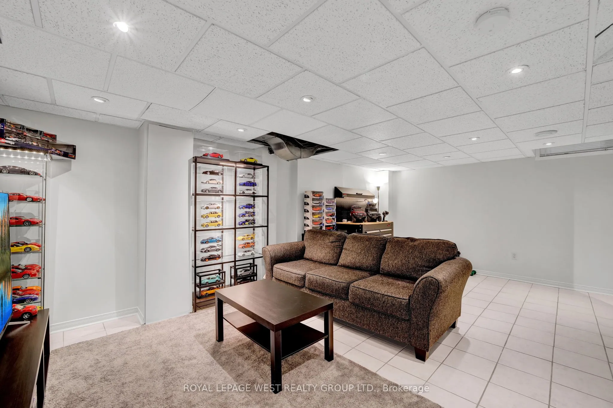 272 Wildberry Crescent