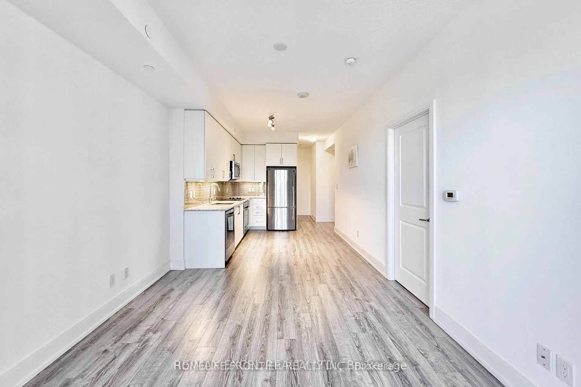 9600 Yonge Street, #606