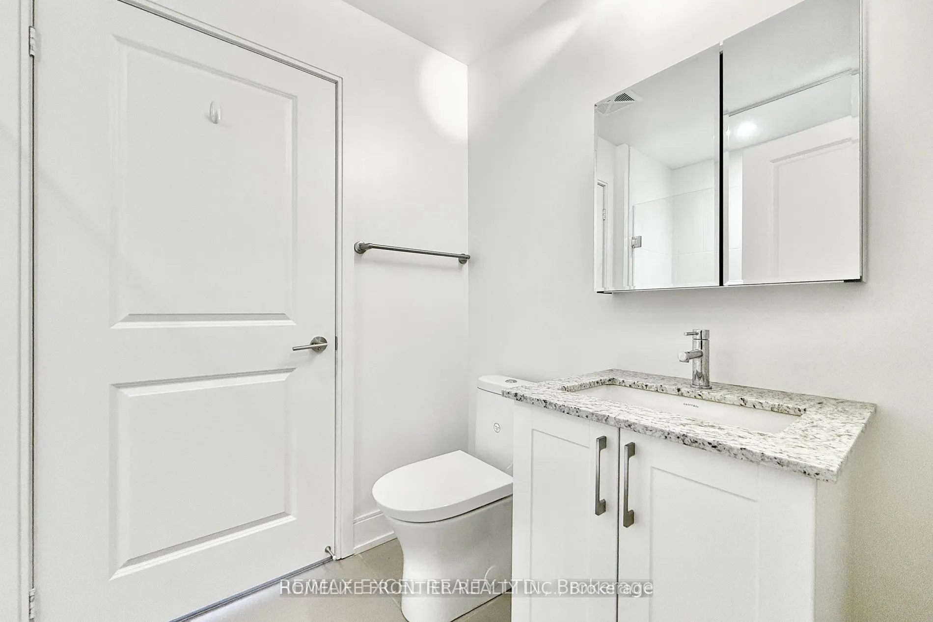 9600 Yonge Street, #606