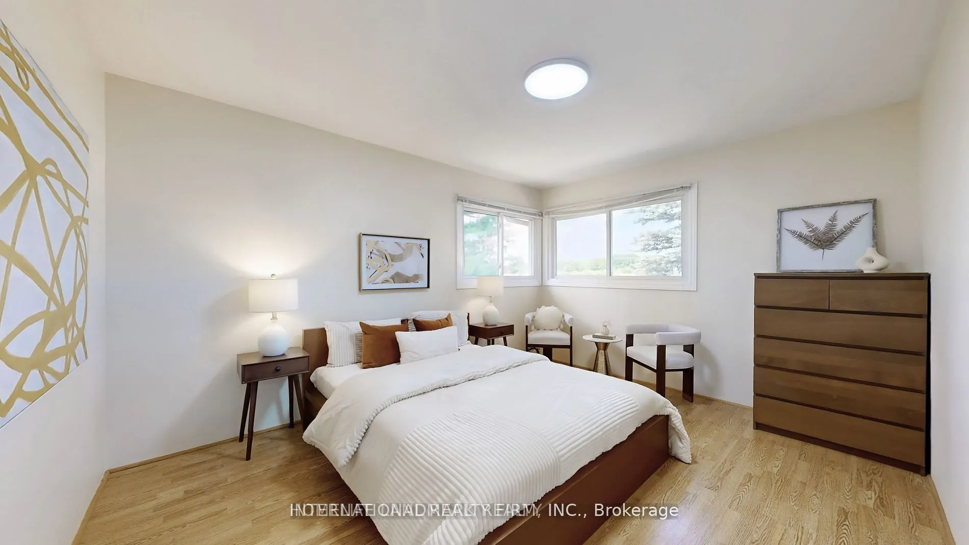 1093 Queensville Side Road