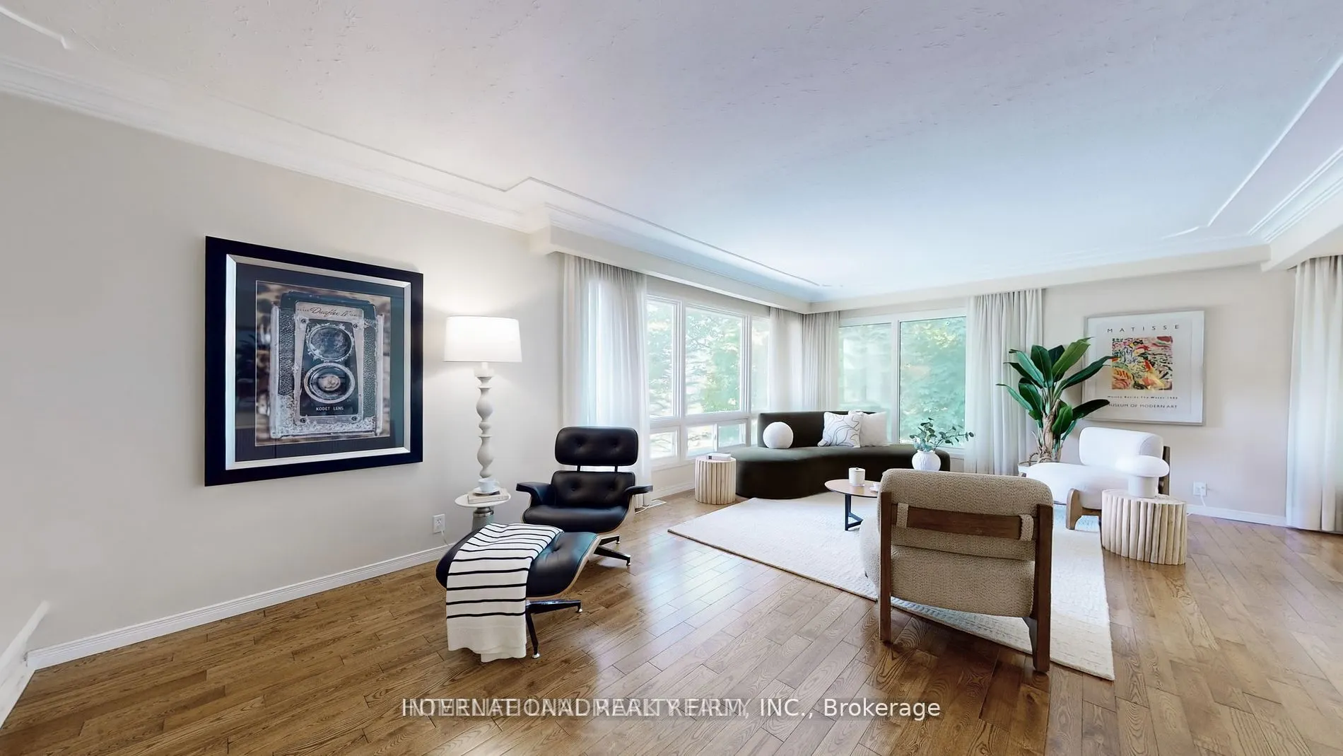 1093 Queensville Side Road