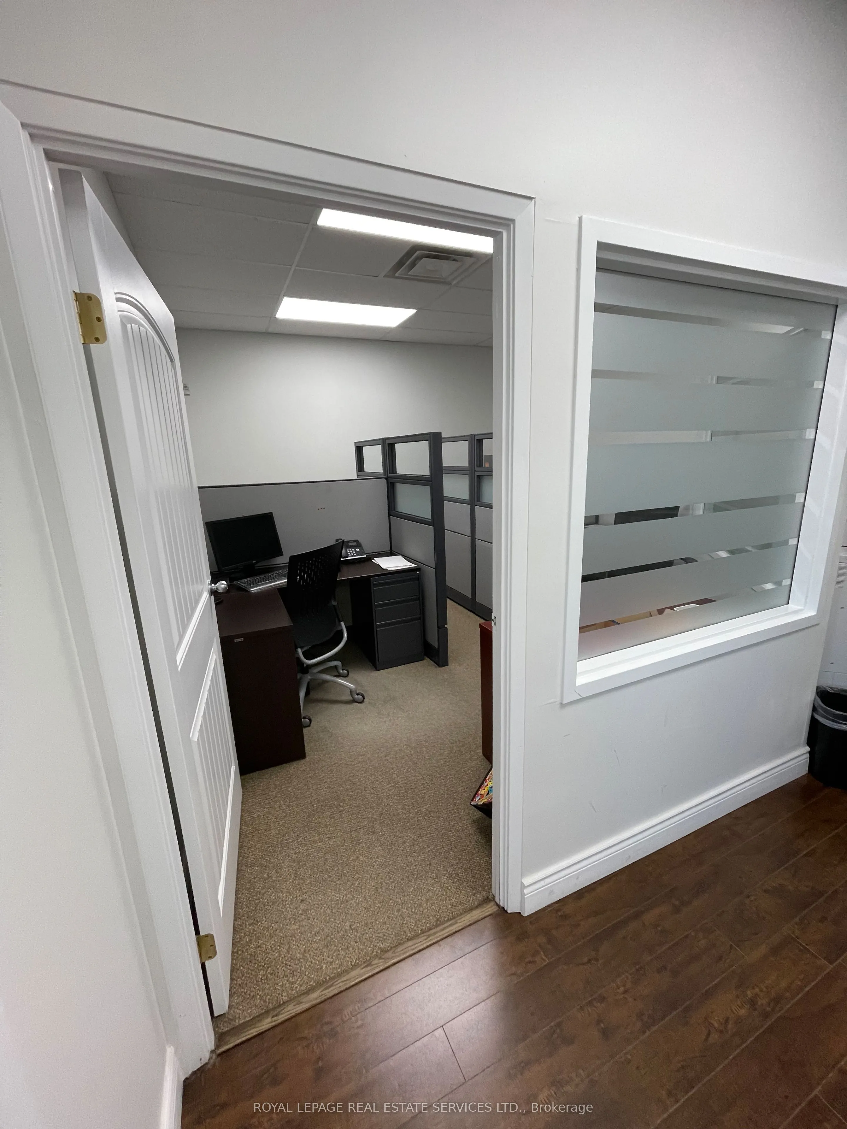 9140 Leslie Street, #411