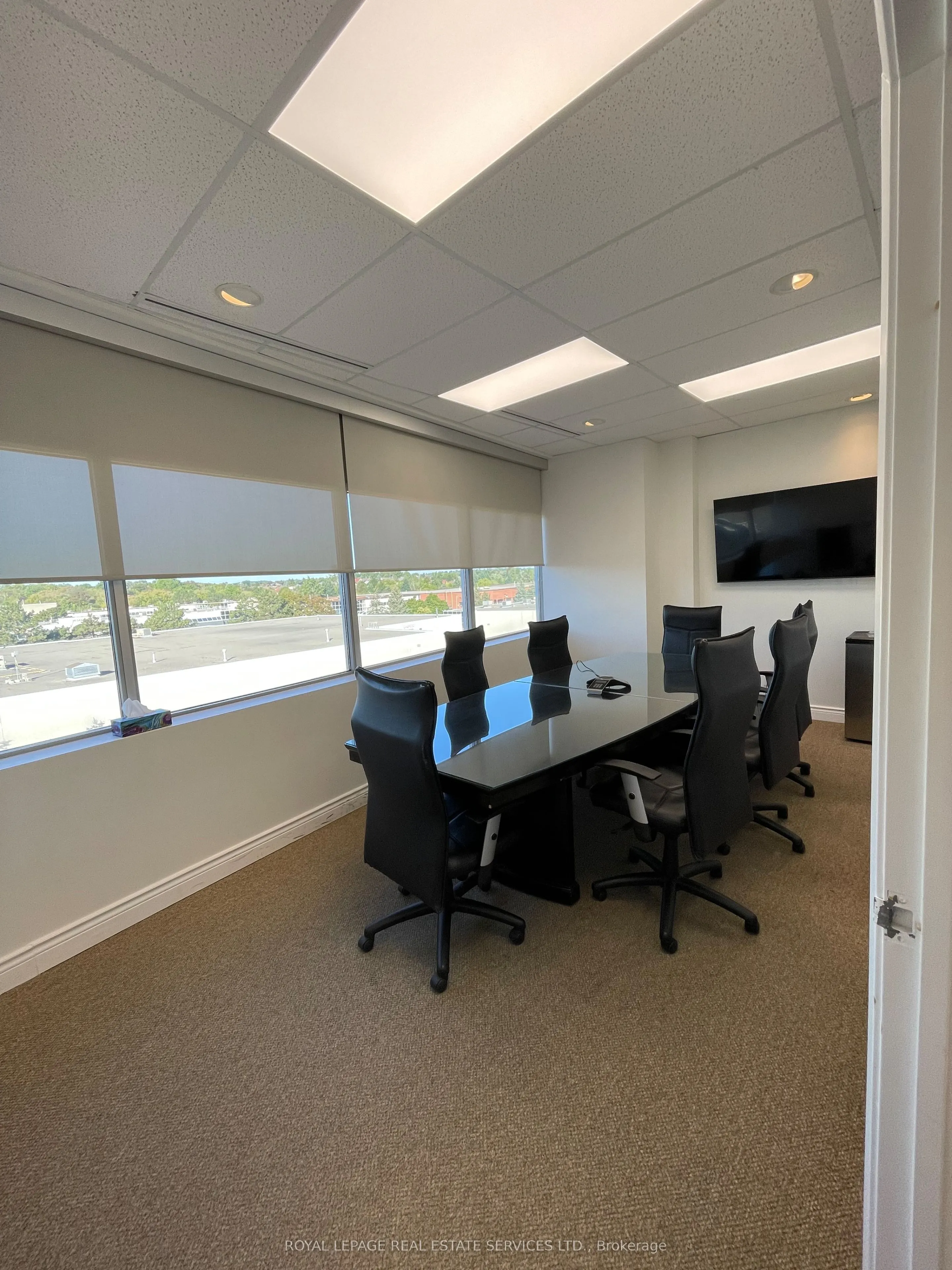 9140 Leslie Street, #411