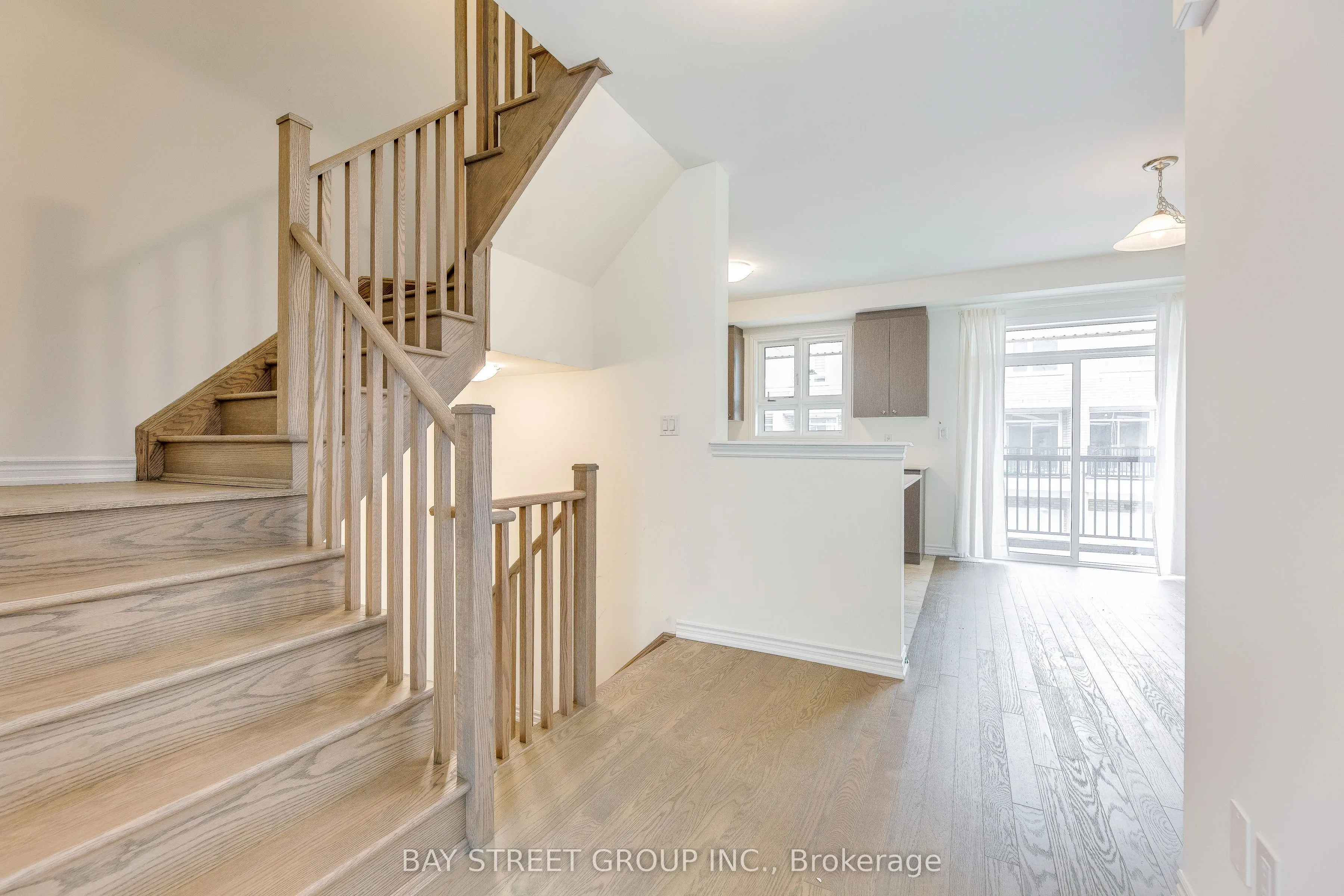 11 Massachusetts Lane