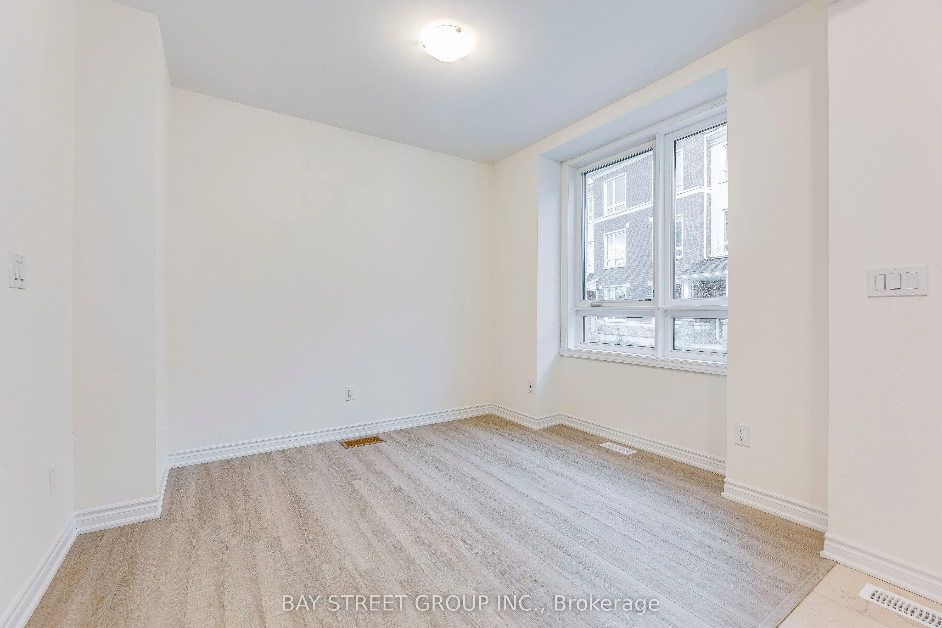 11 Massachusetts Lane