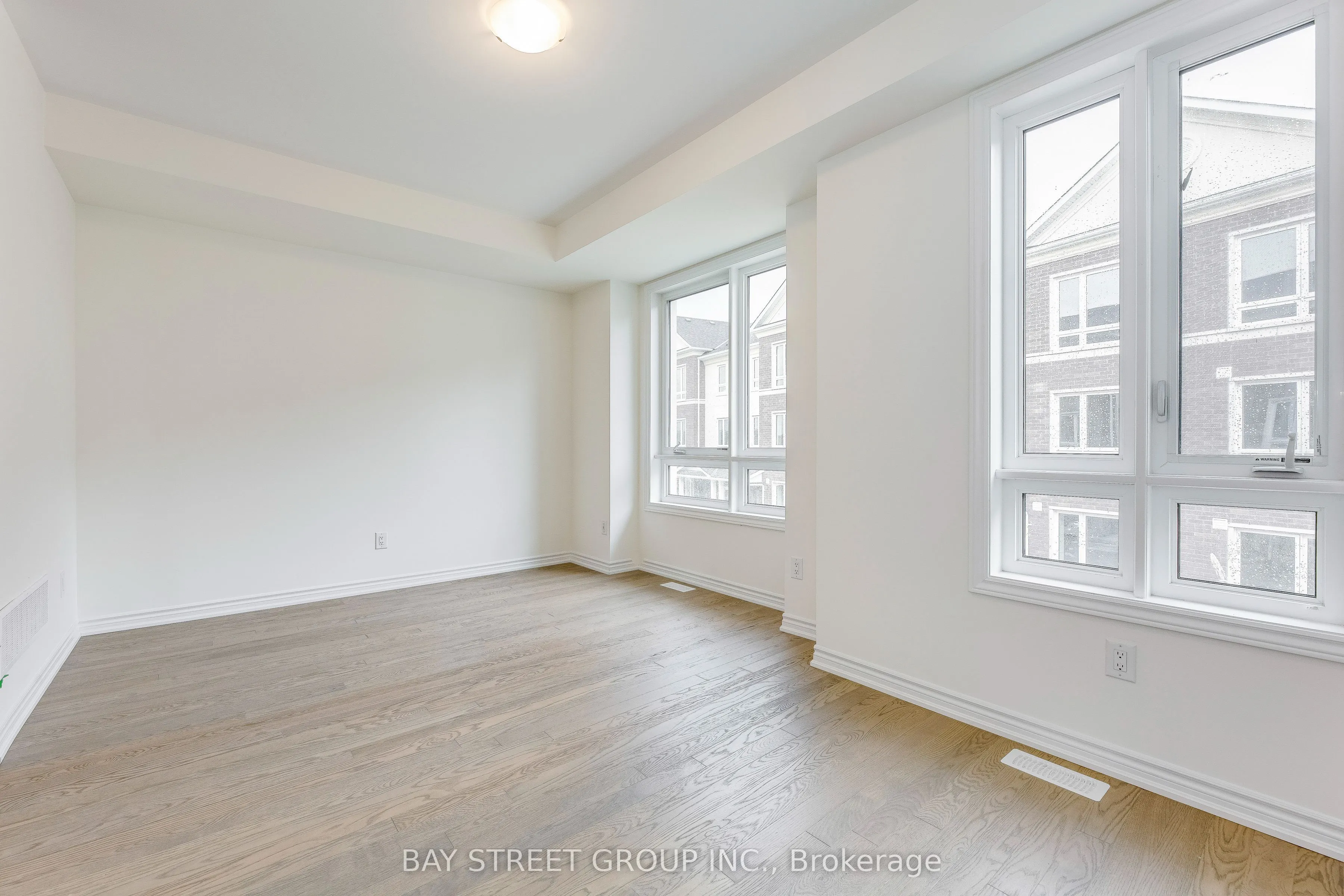 11 Massachusetts Lane