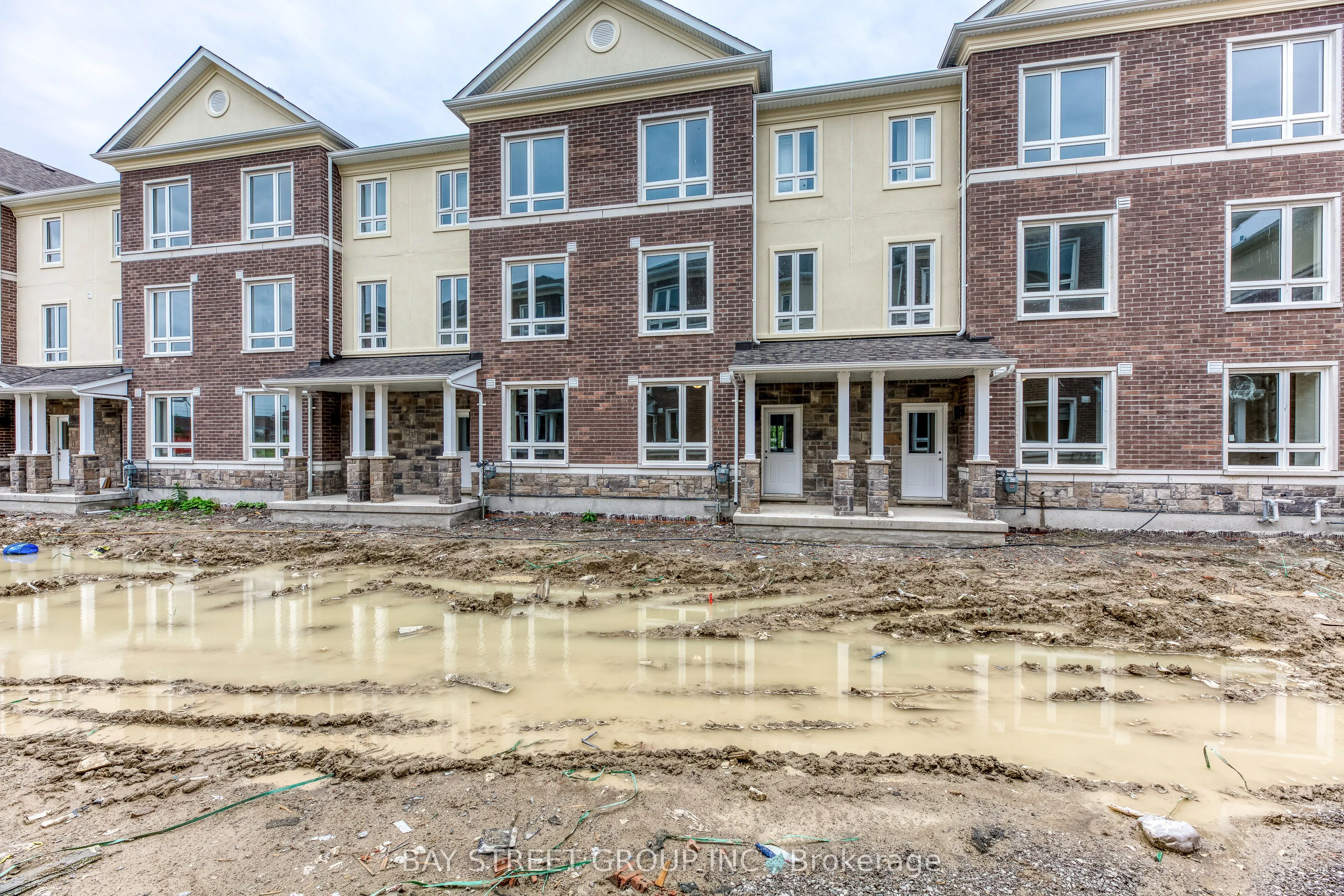 11 Massachusetts Lane