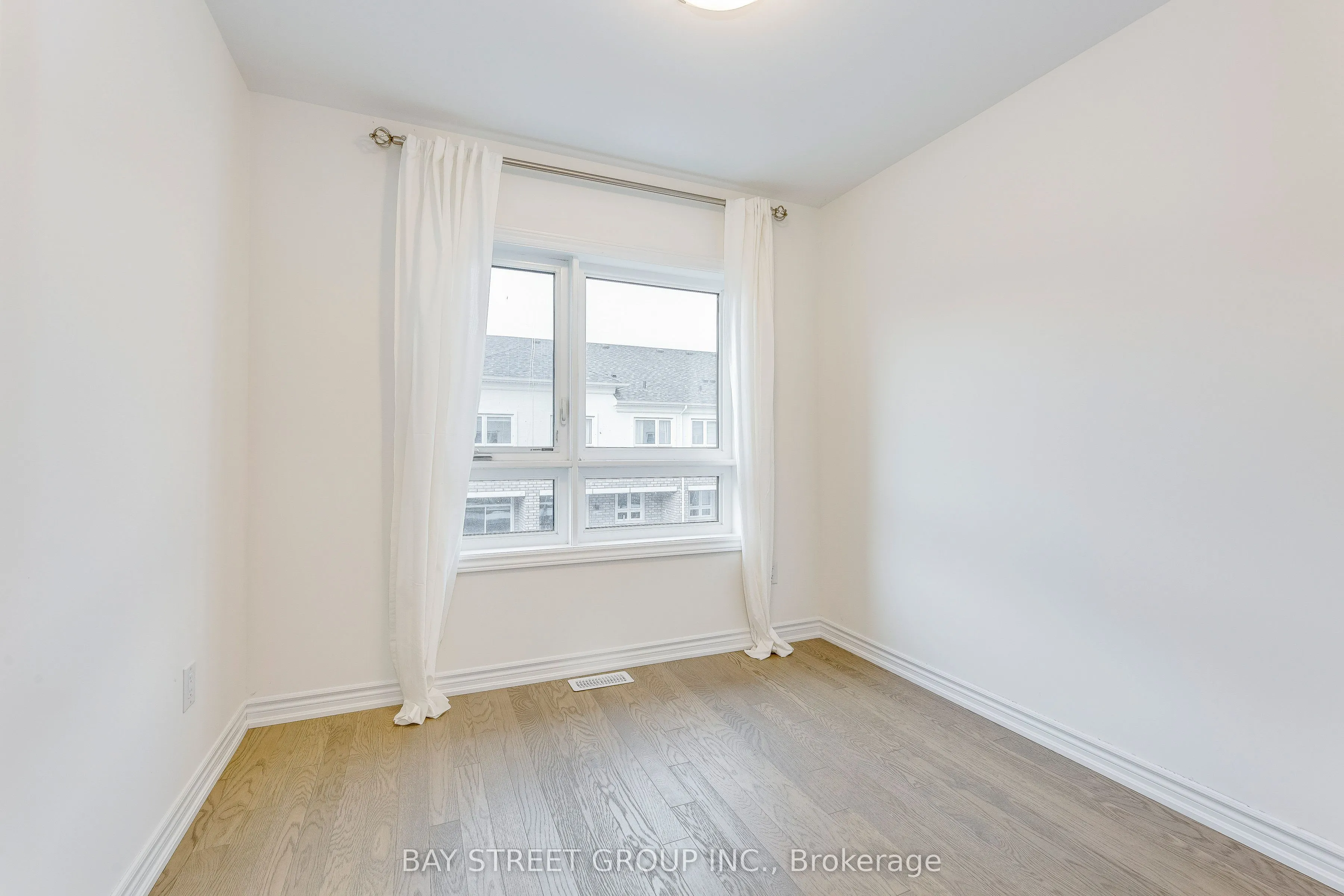 11 Massachusetts Lane