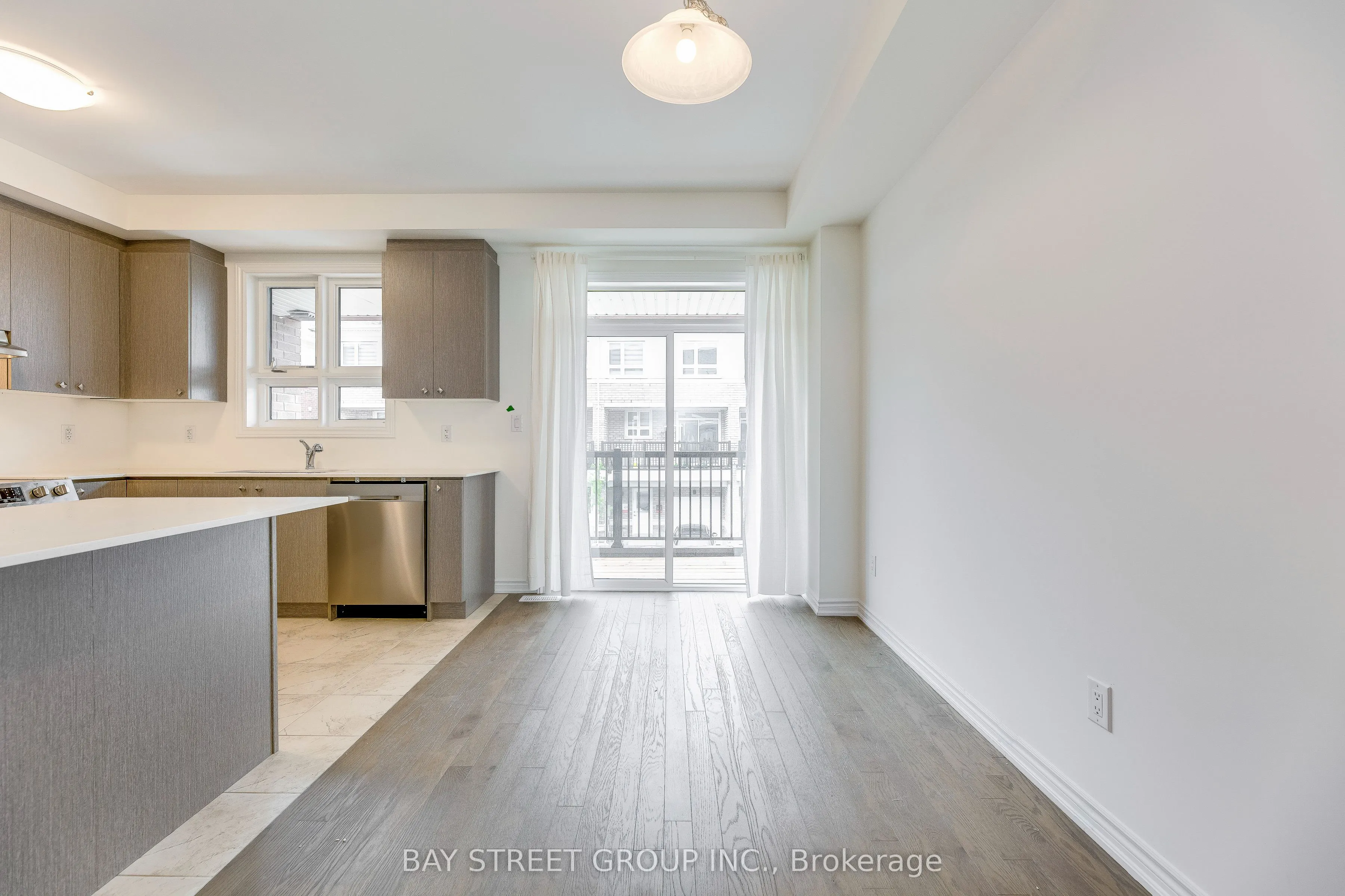 11 Massachusetts Lane