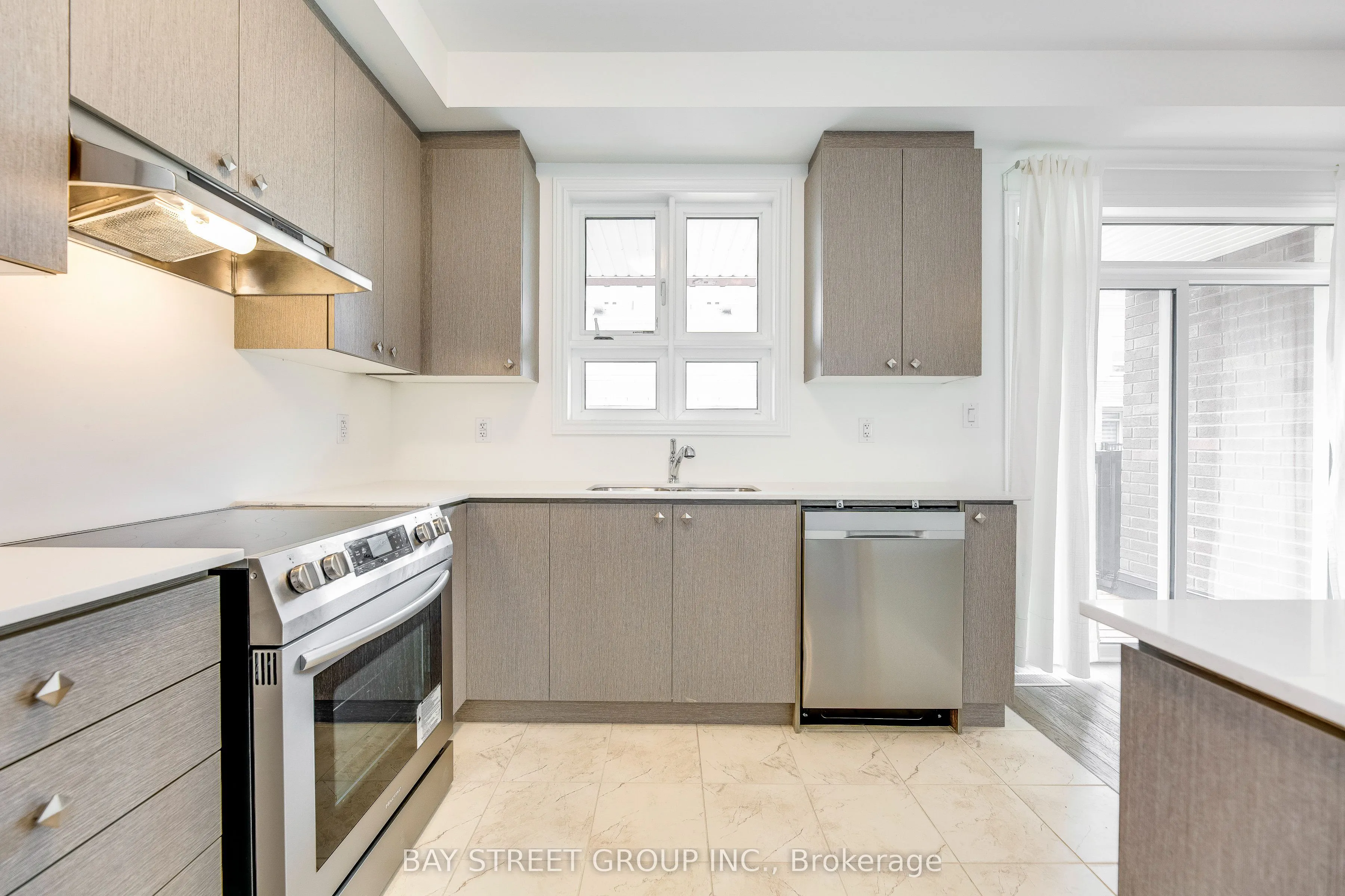 11 Massachusetts Lane