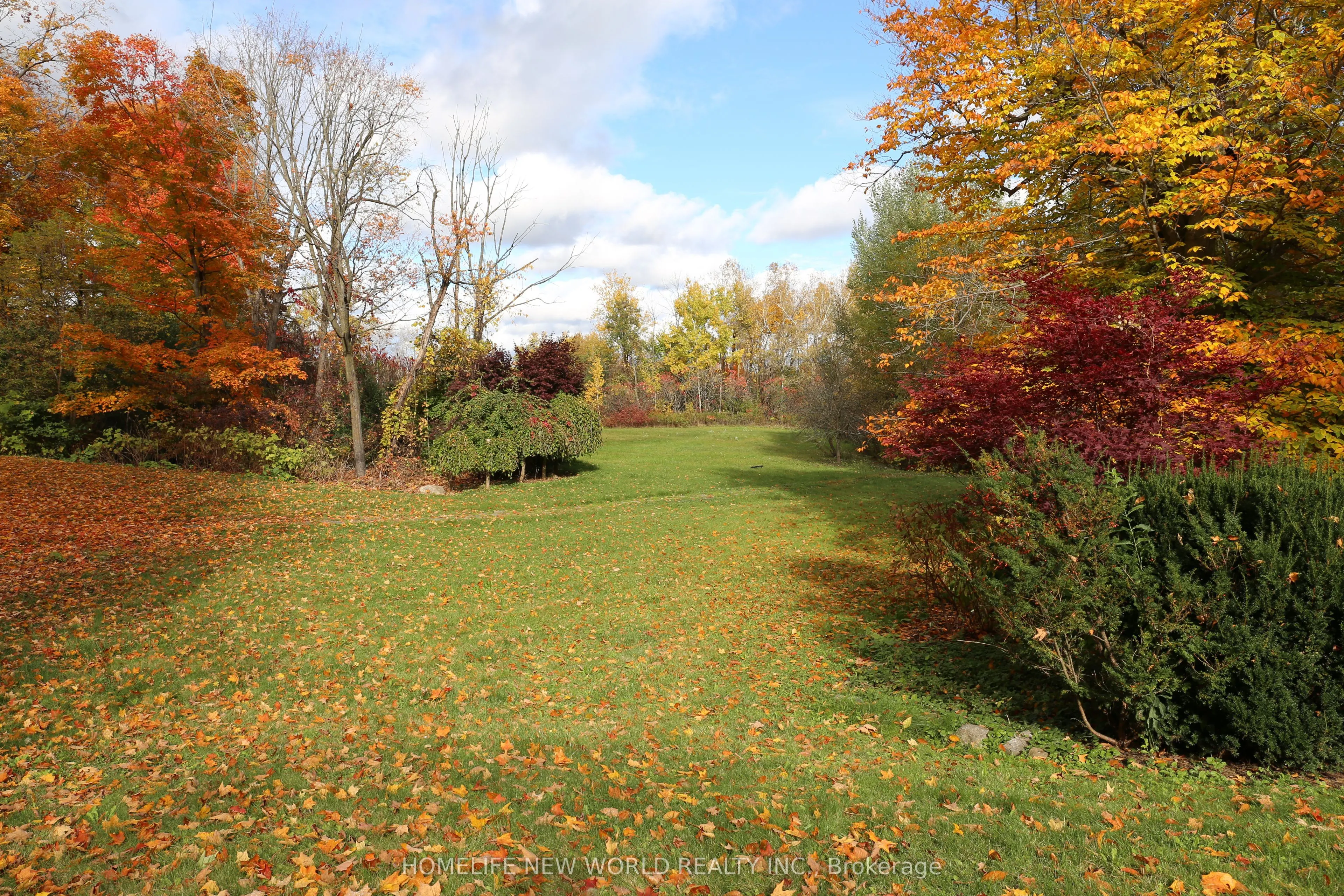 13867 Woodbine Avenue