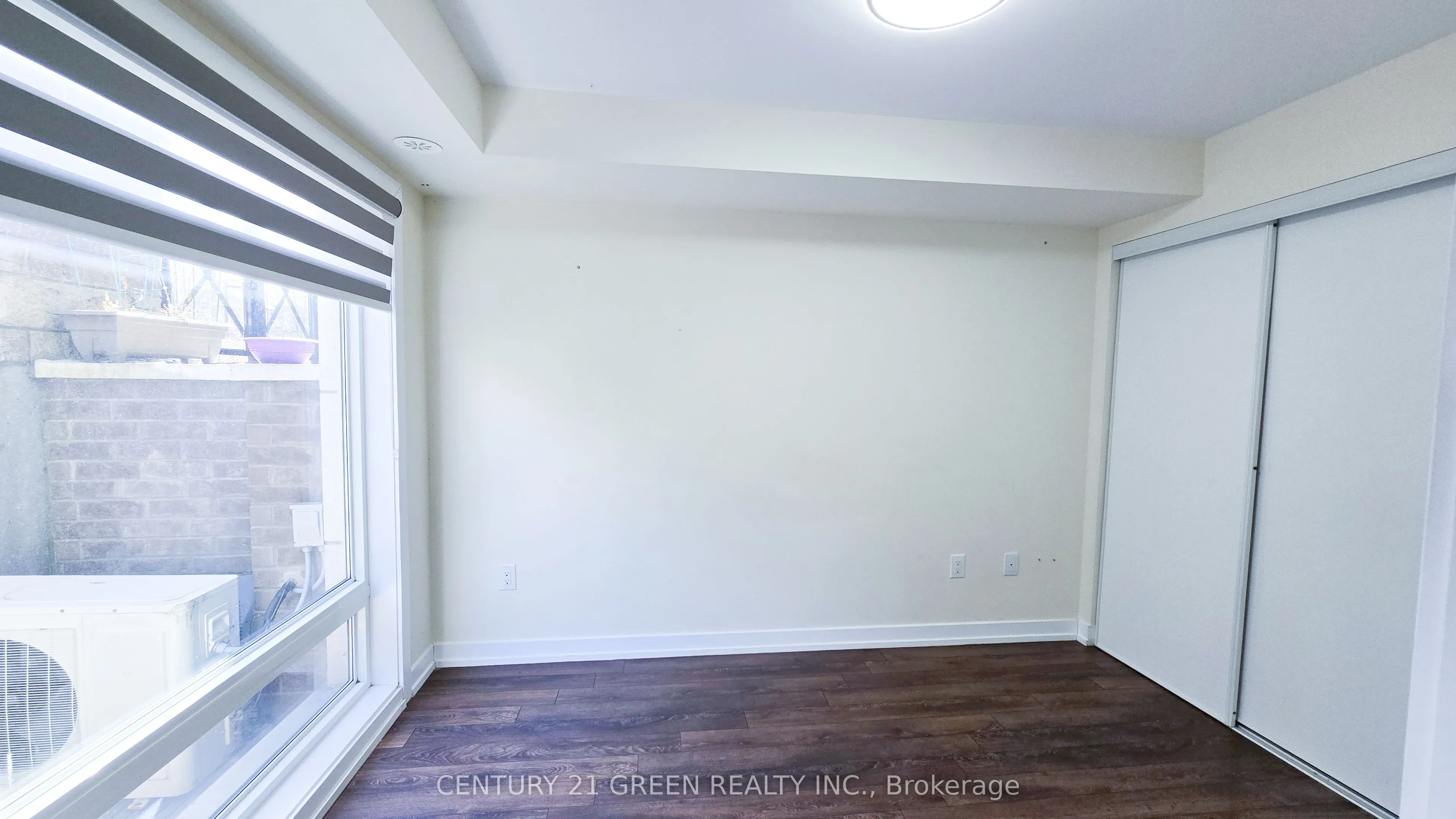 2 Westmeath Lane, #2109