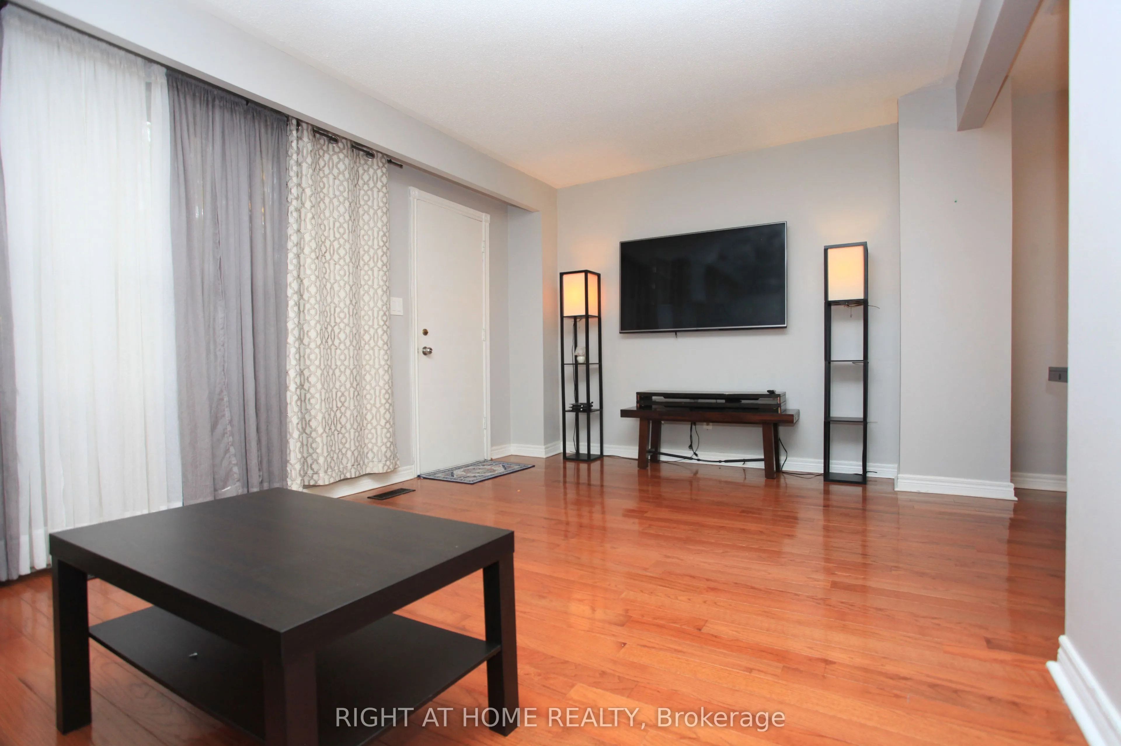 38 THE CARRIAGE Way, #38