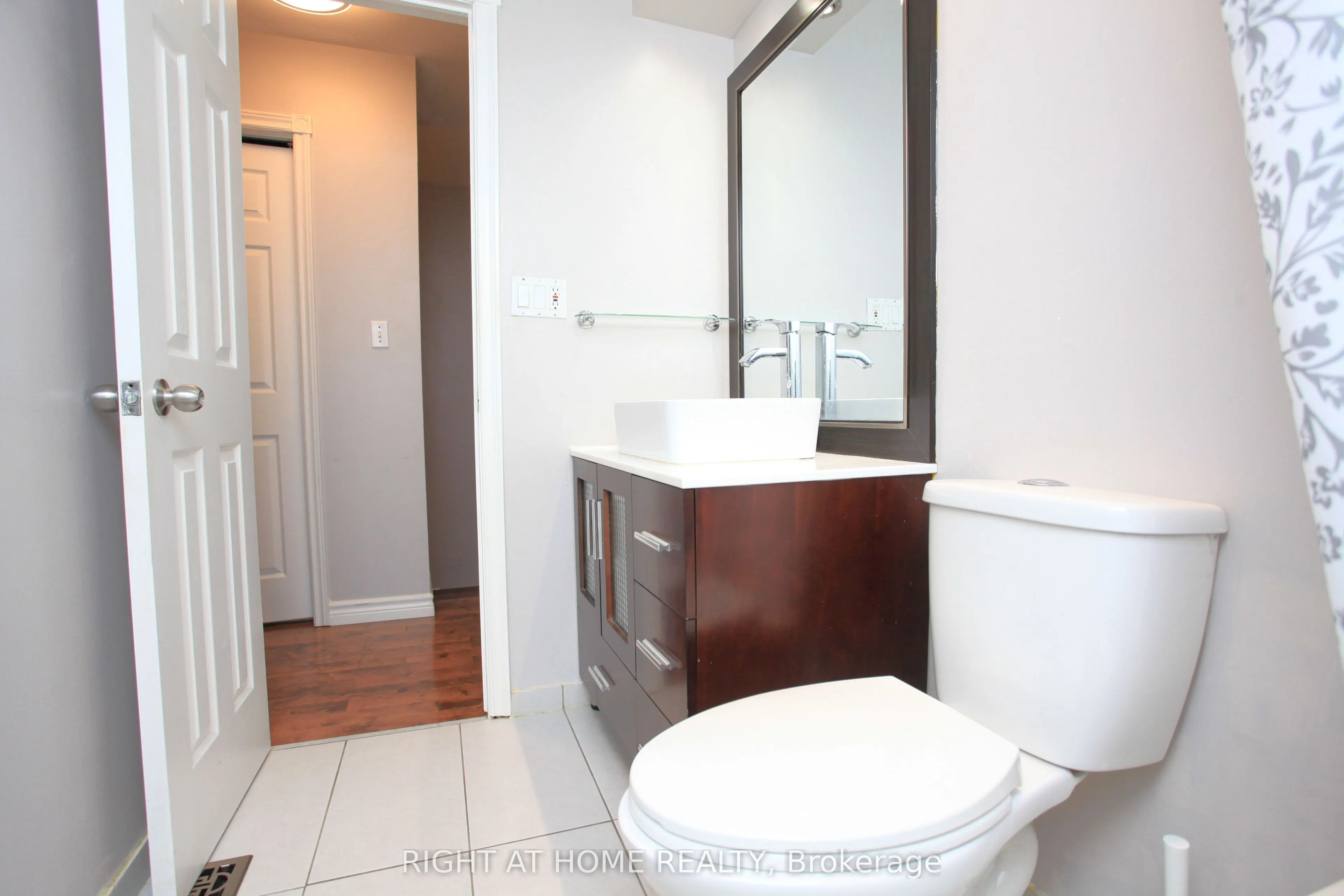 38 THE CARRIAGE Way, #38