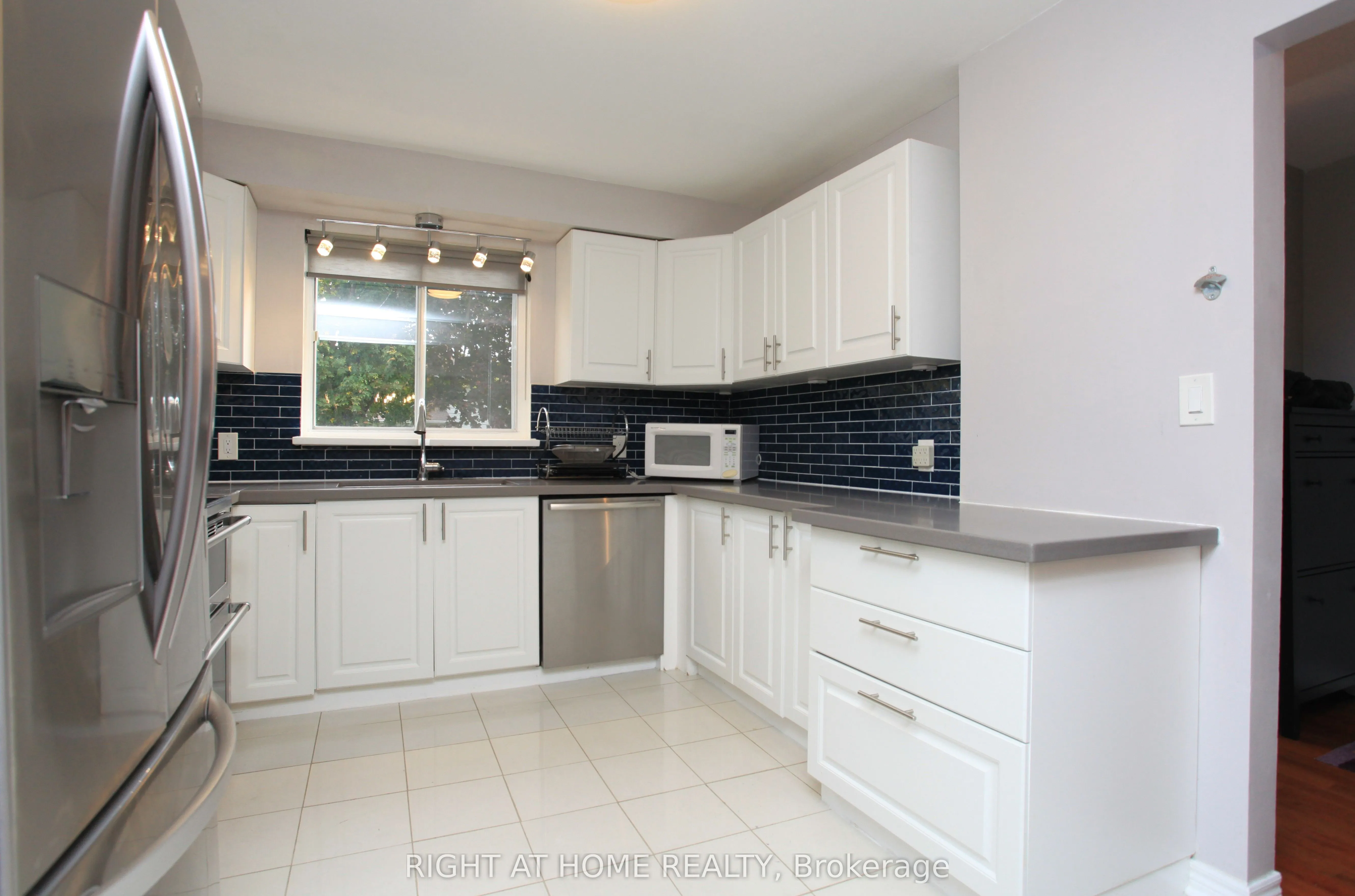 38 THE CARRIAGE Way, #38