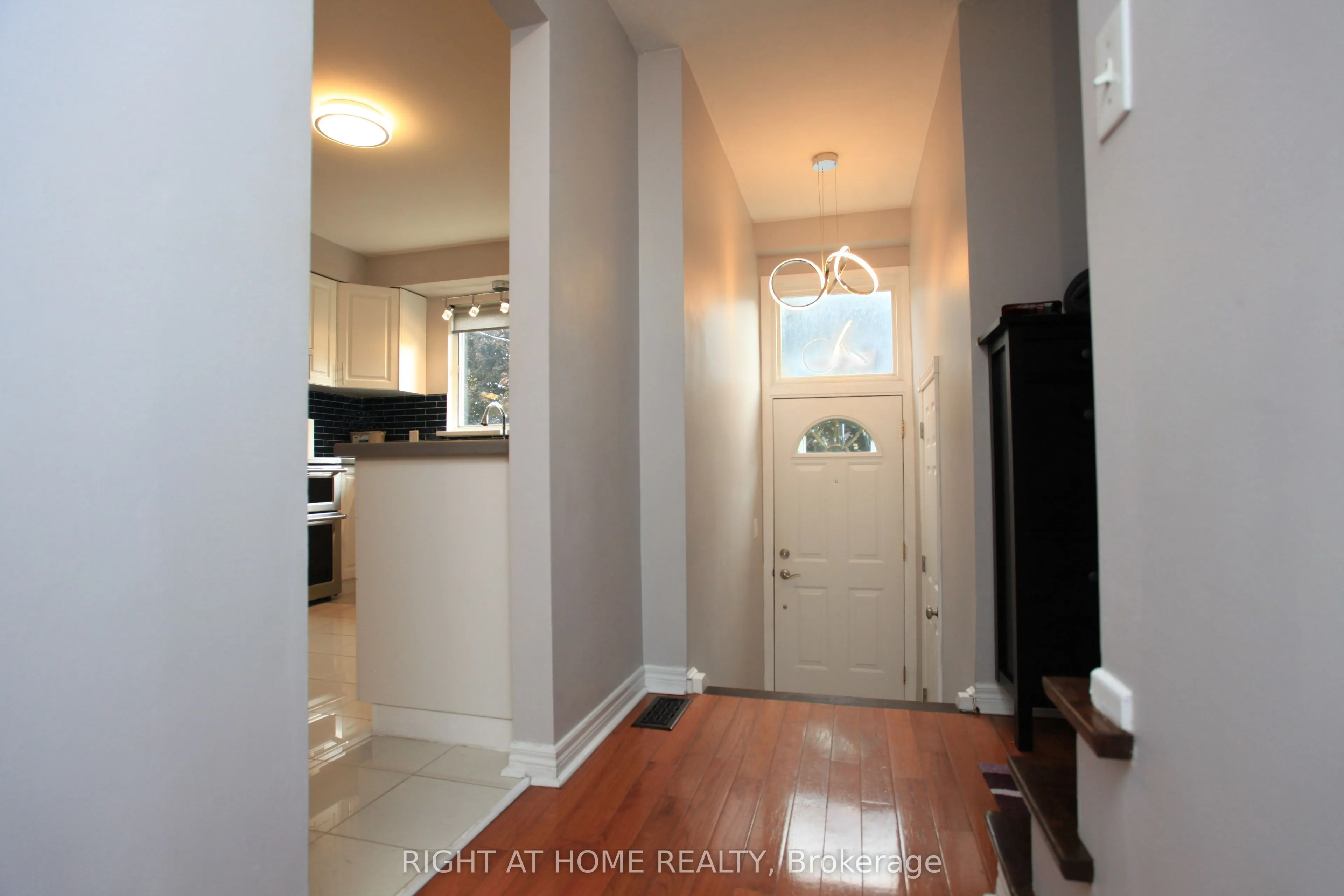 38 THE CARRIAGE Way, #38