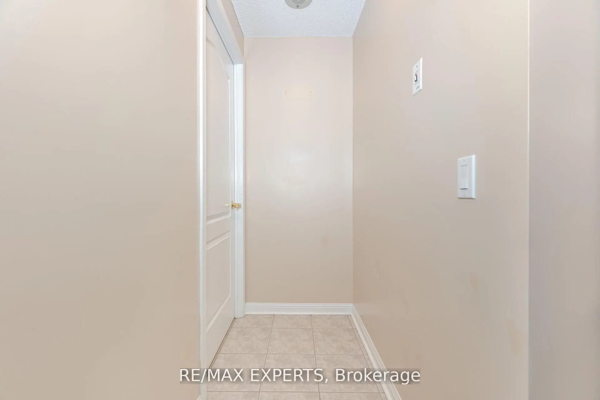 2502 Rutherford Road, #216