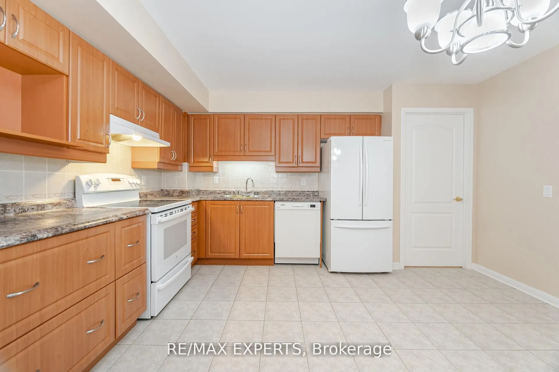 2502 Rutherford Road, #216