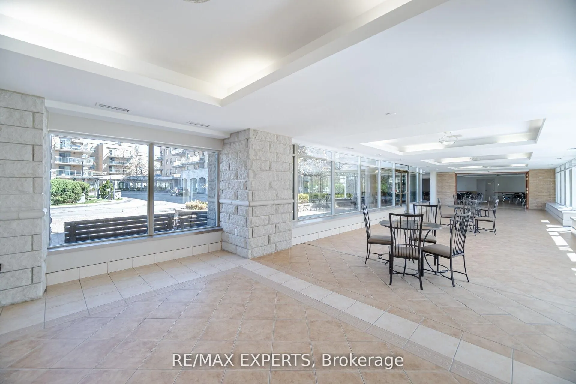 2502 Rutherford Road, #216