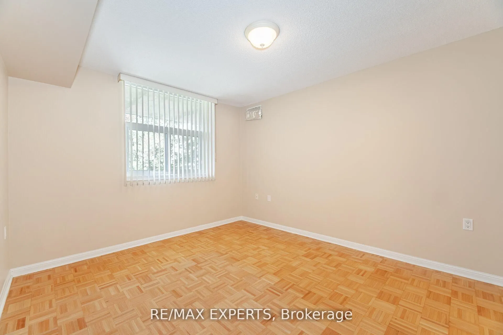 2502 Rutherford Road, #216