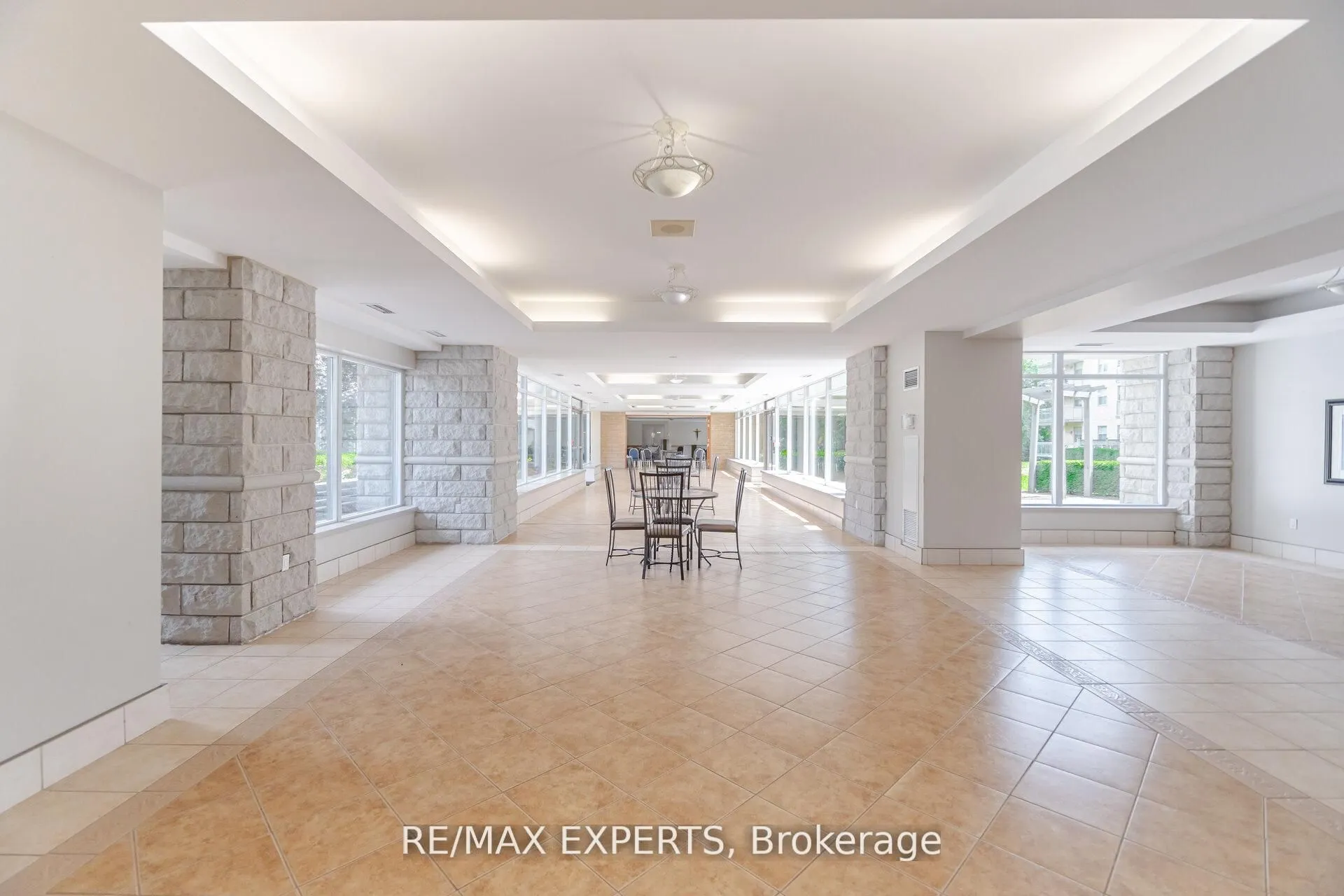 2502 Rutherford Road, #216