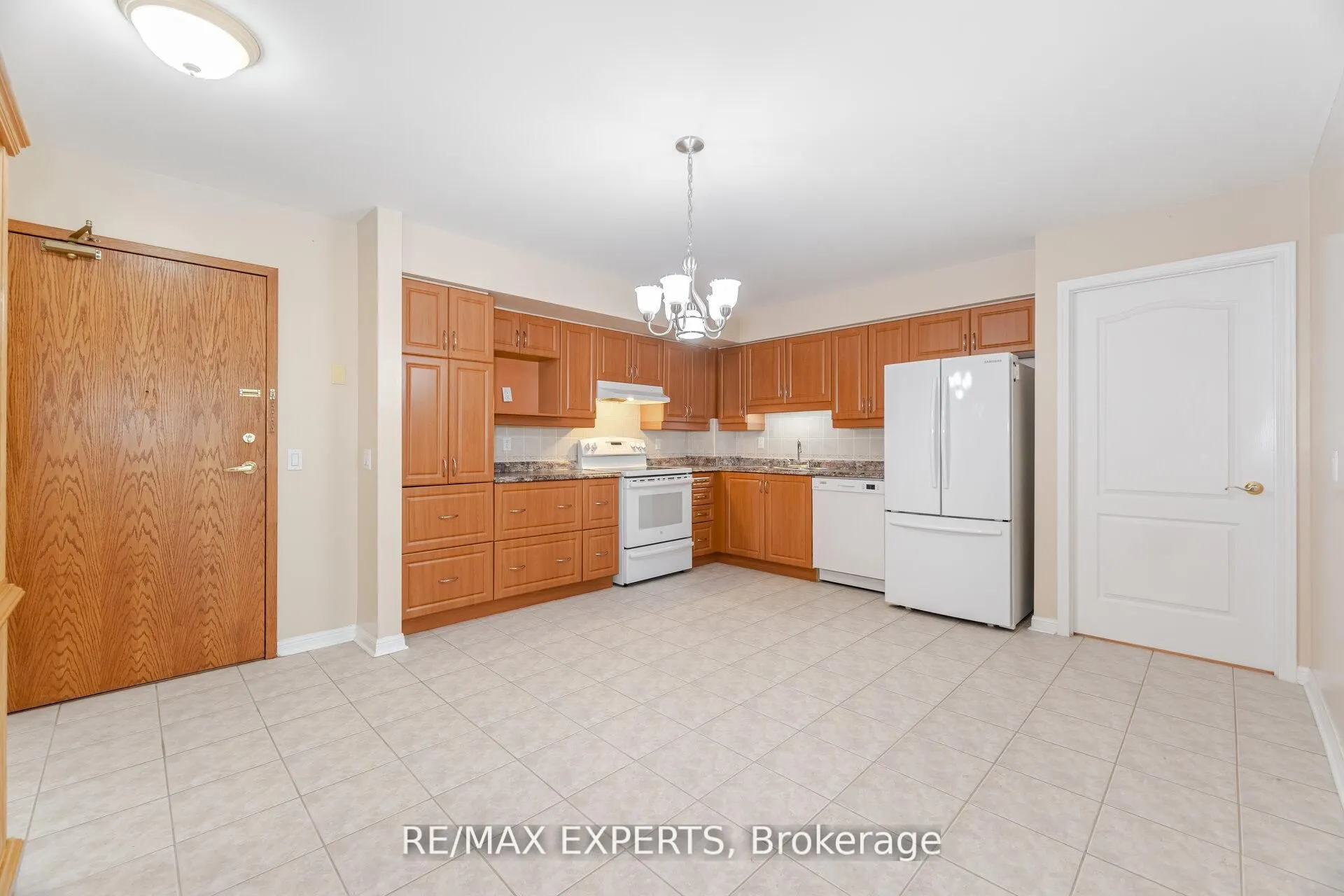 2502 Rutherford Road, #216