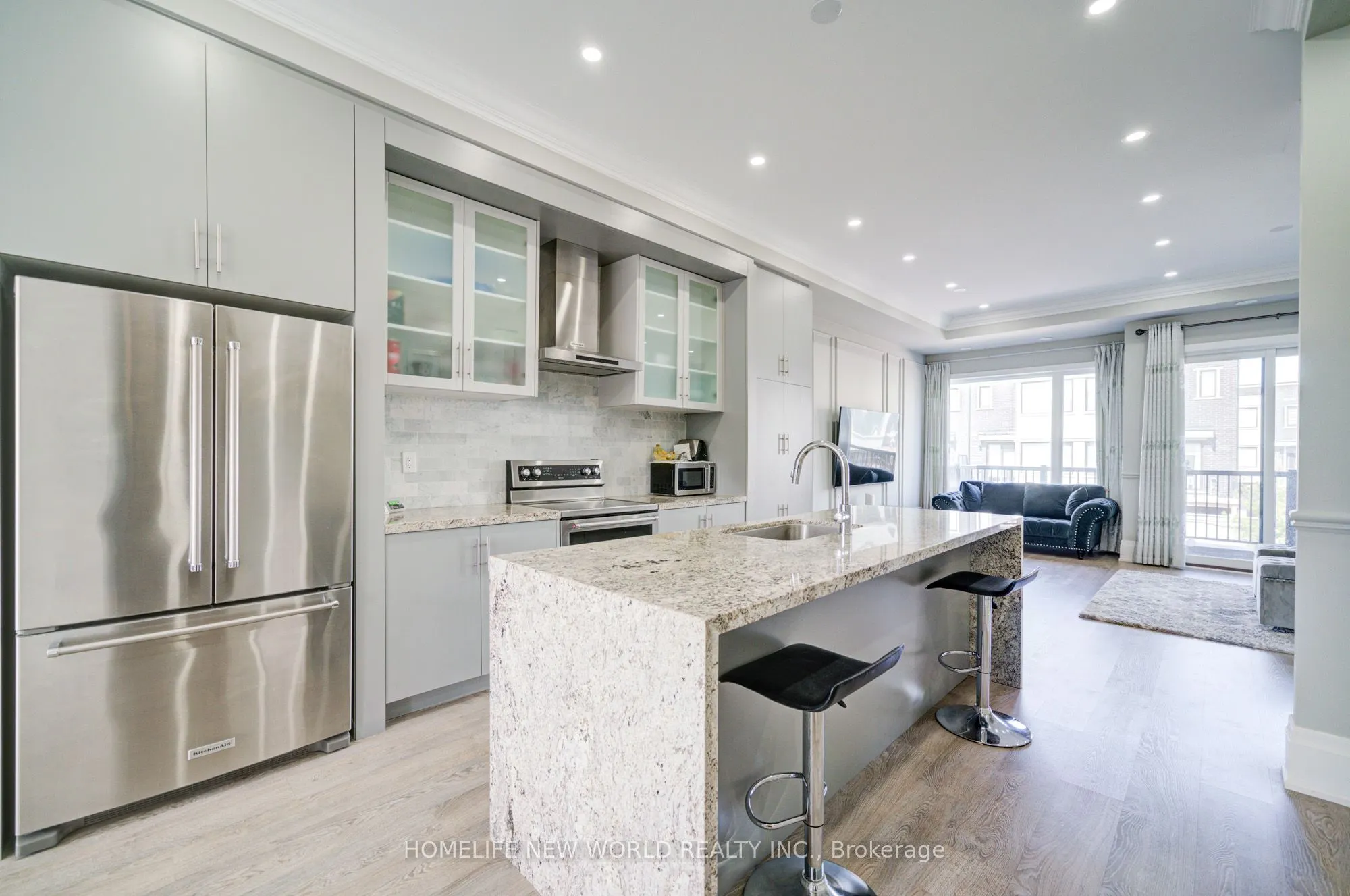 3880 Major Mackenzie Drive