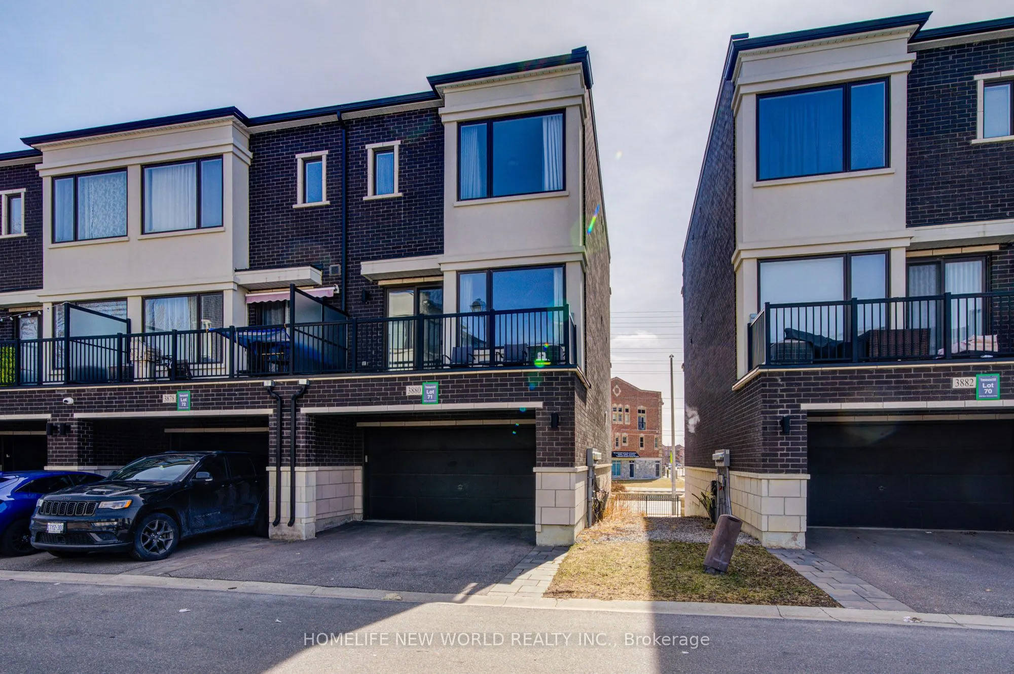 3880 Major Mackenzie Drive